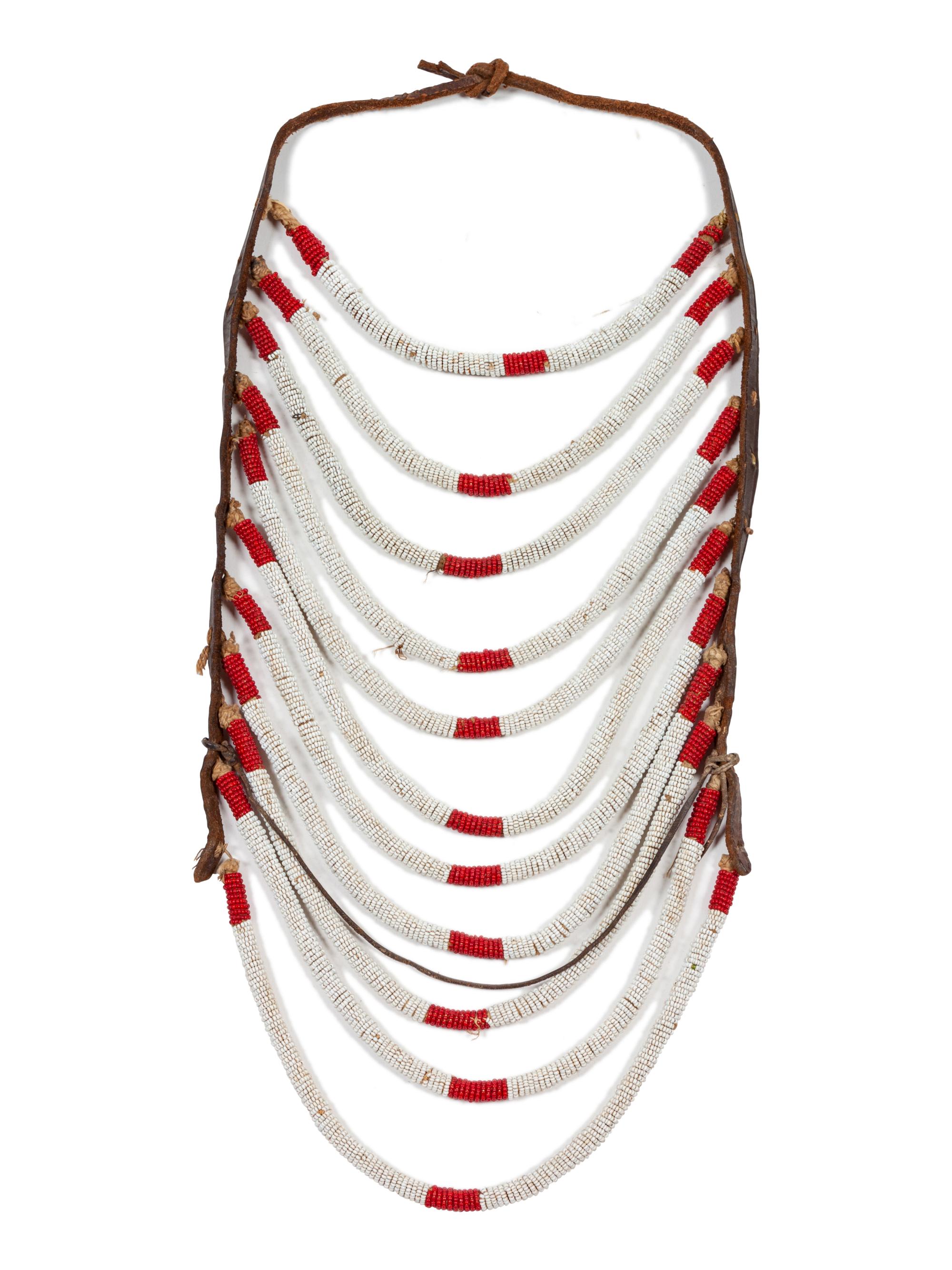 Plateau Beaded Loop Necklace