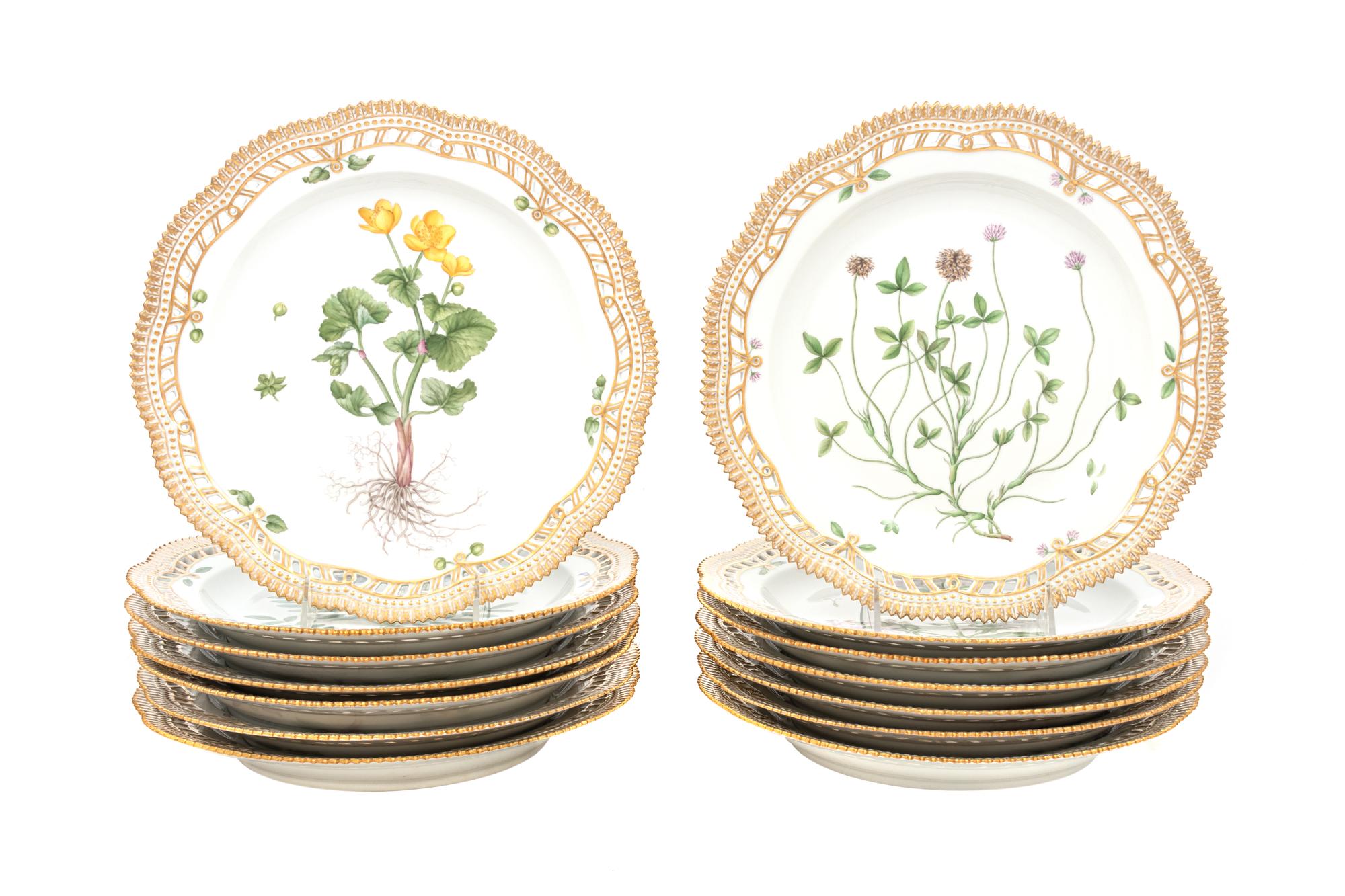 A Set of Fourteen Royal Copenhagen Flora Danica Dinner Plates