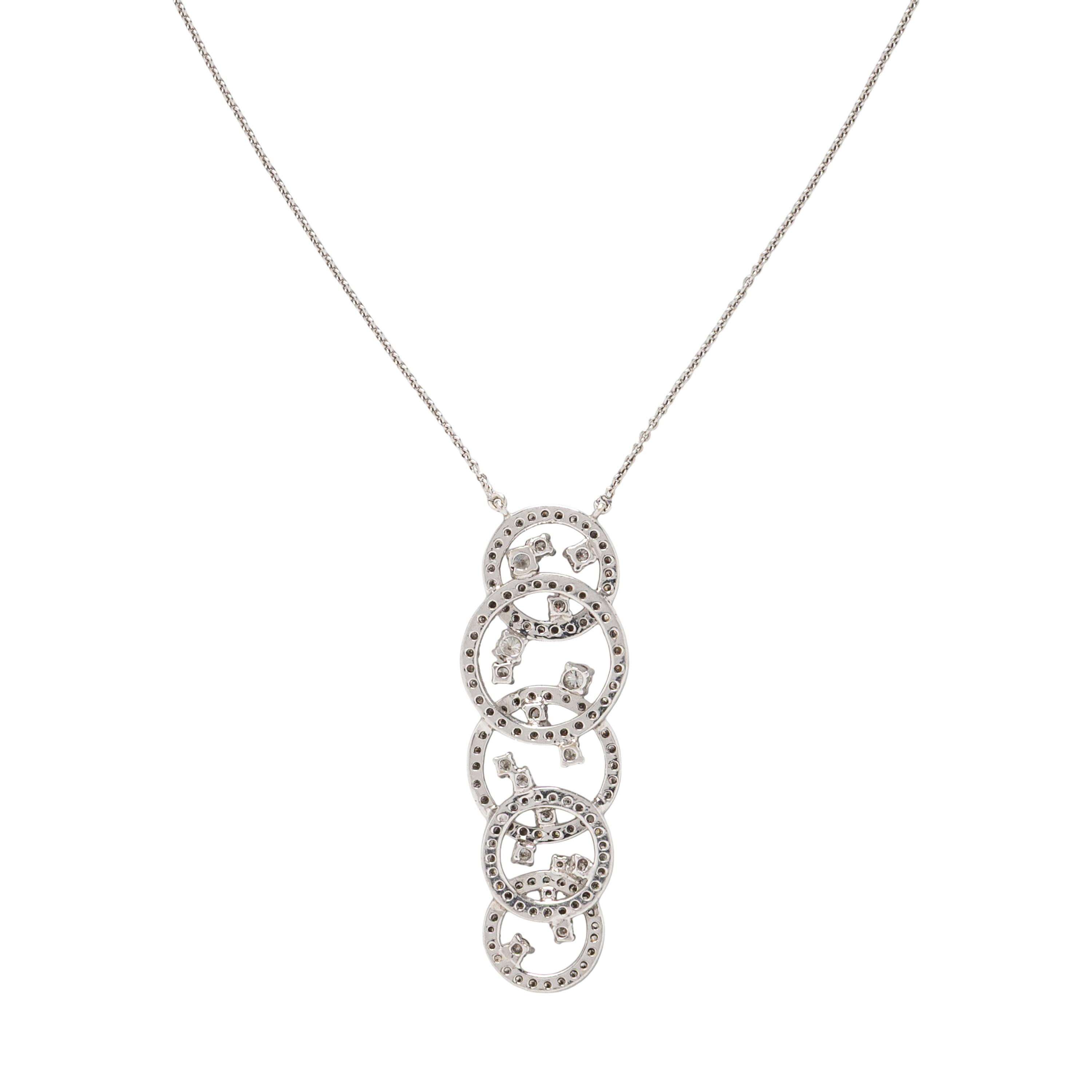 WHITE GOLD AND DIAMOND CIRCLE PENDANT NECKLACE