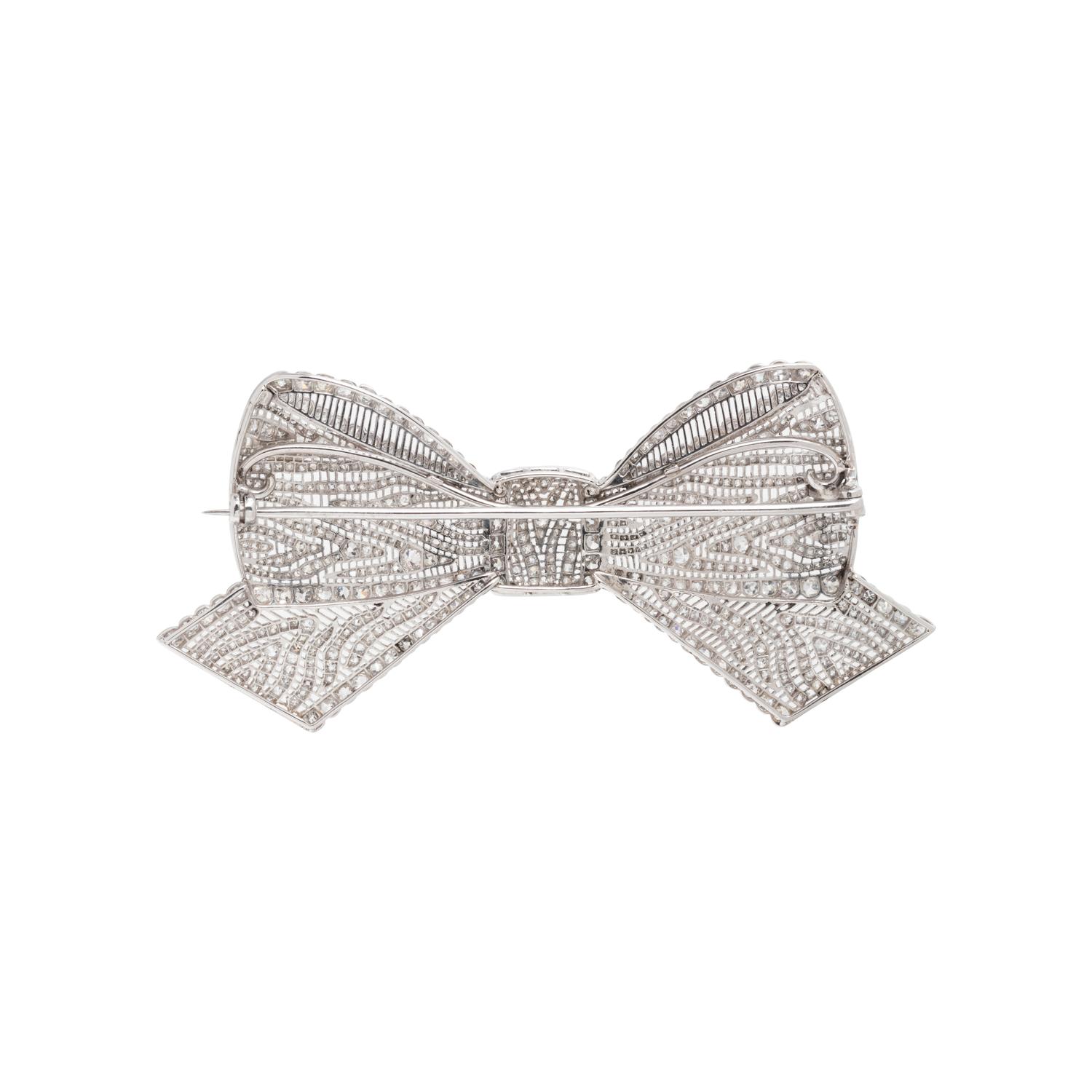 EDWARDIAN, DIAMOND BOW BROOCH