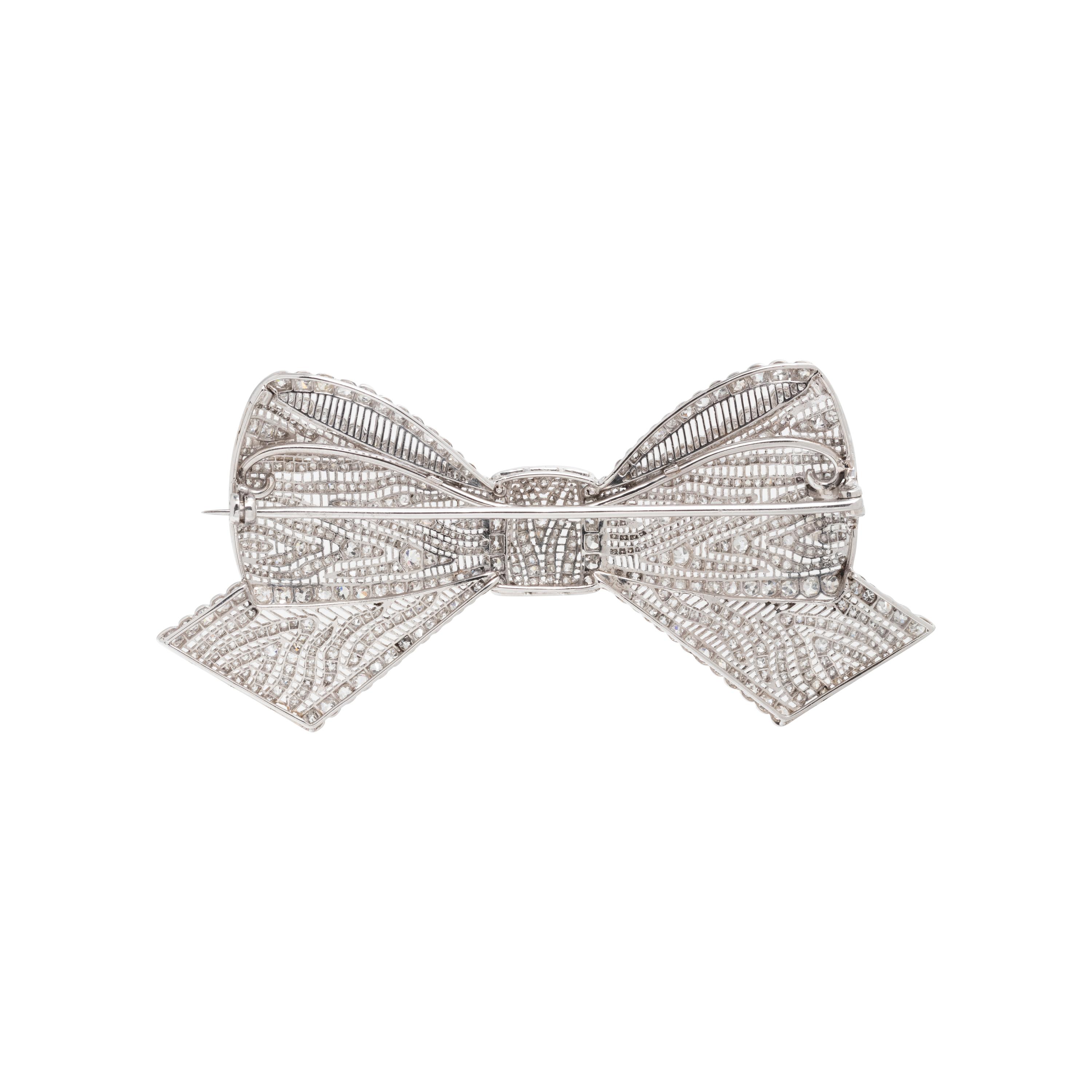 EDWARDIAN, DIAMOND BOW BROOCH