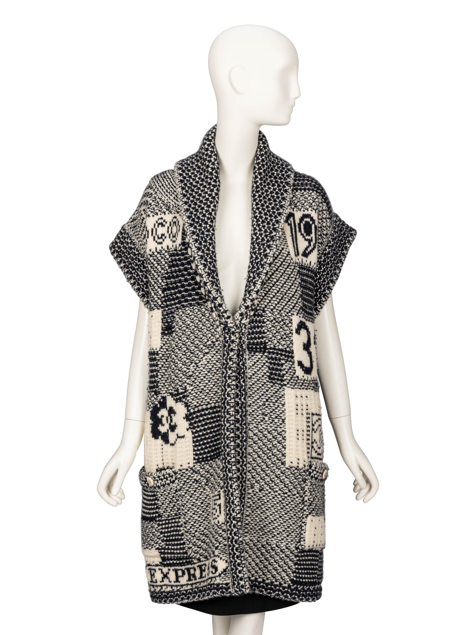 Chanel, Logo-Knit Cashmere Duster