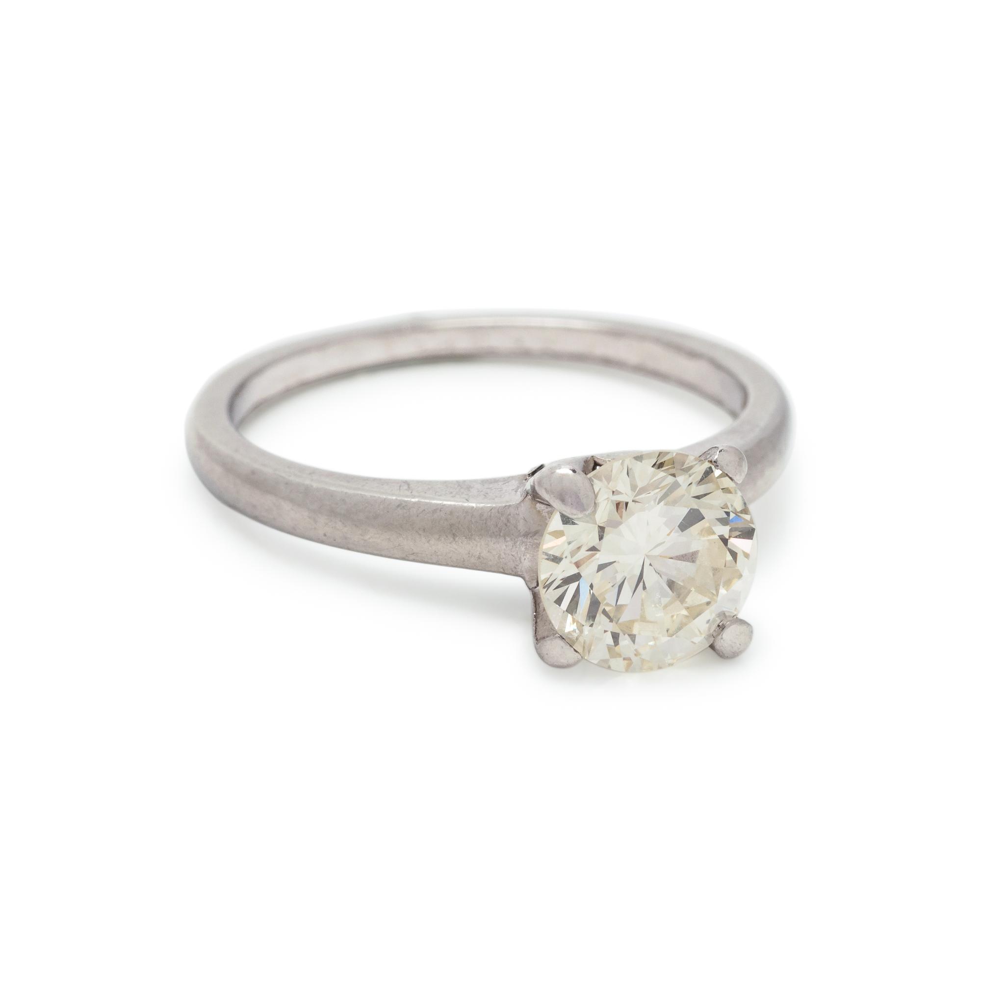 DIAMOND RING