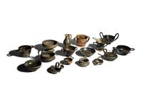 16 Greek, Etruscan, and South Italian Terracotta Vessels