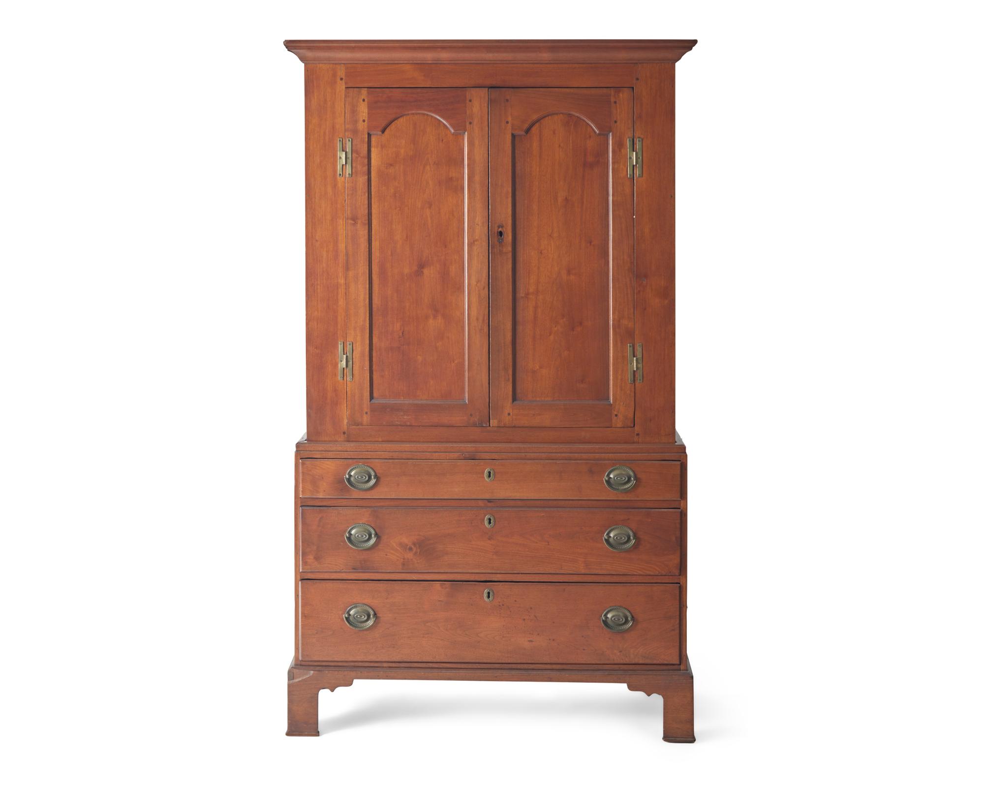A Federal Walnut Linen Press, New York or New Jersey, Circa 1800