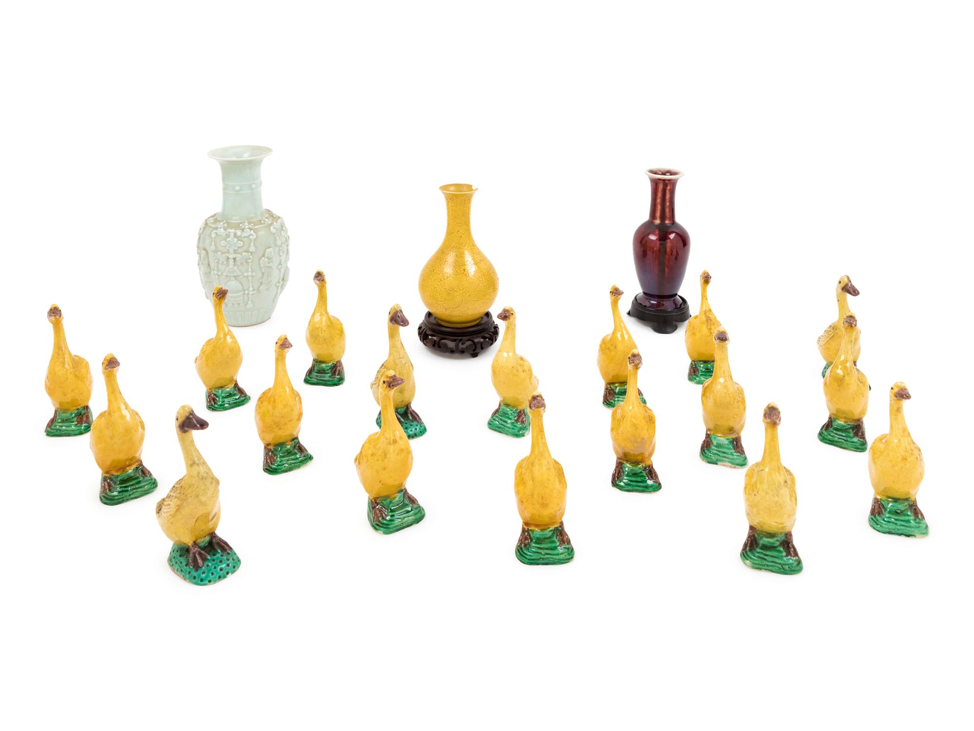 Twenty-one Chinese Porcelain Articles