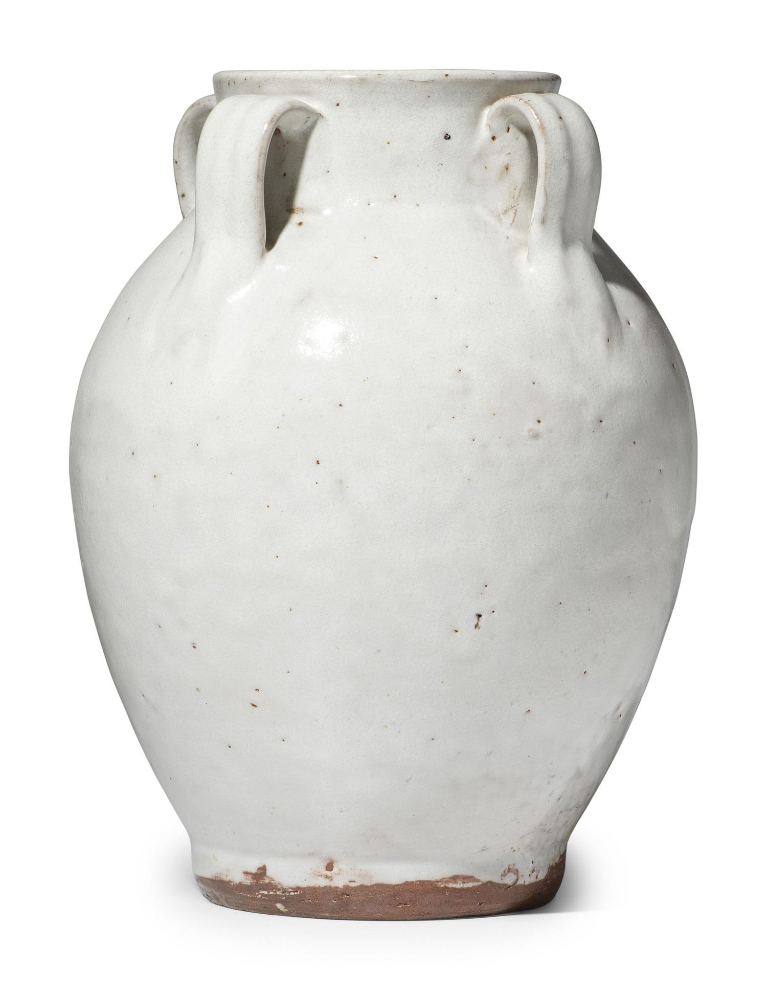 A Jugtown Pottery White Glaze Lily Vase