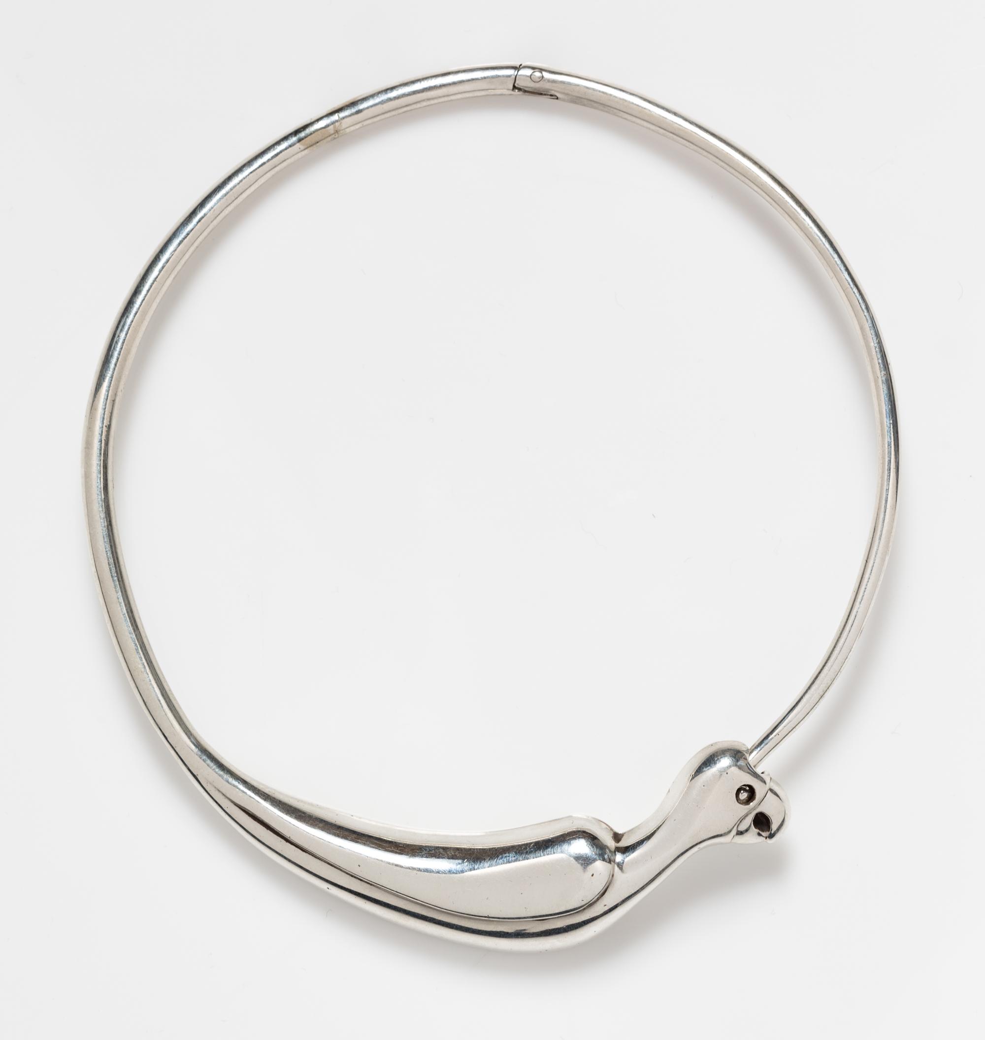 A Sterling Silver Parrot Motif Collar Necklace, TANE, 64.20 dwts.