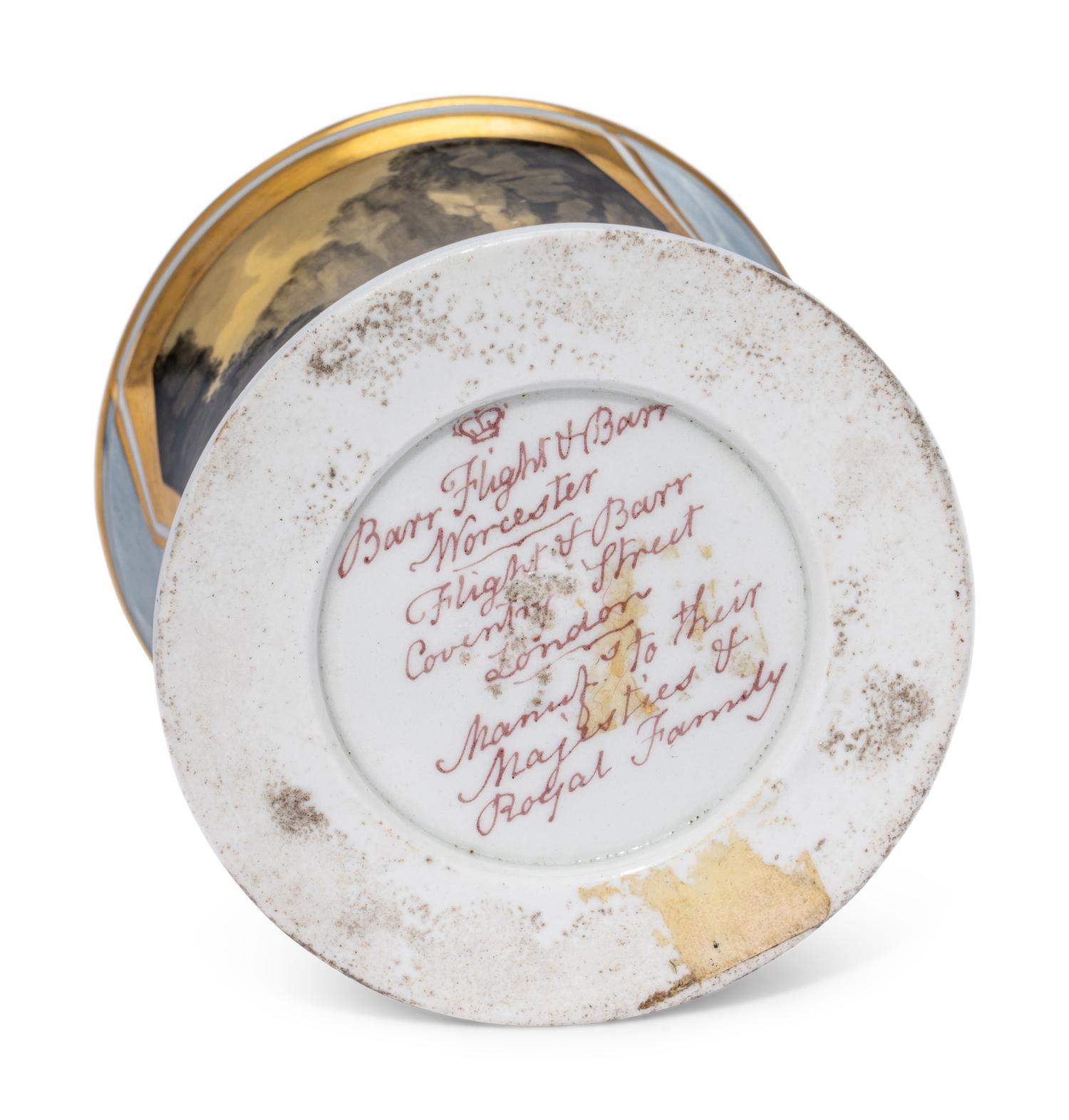 A Worcester (Barr, Flight and Barr) Porcelain Inkwell
