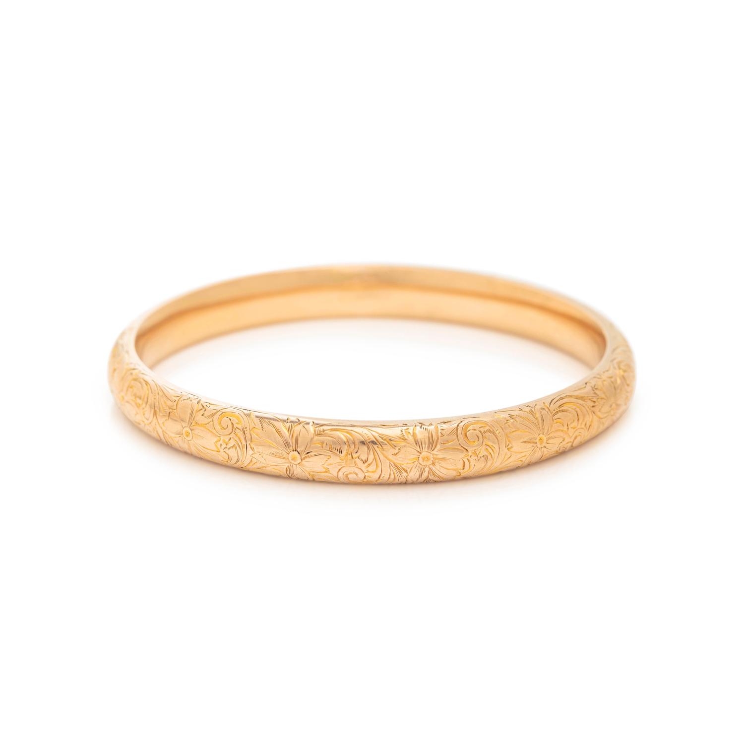 ANTIQUE, YELLOW GOLD BANGLE BRACELET