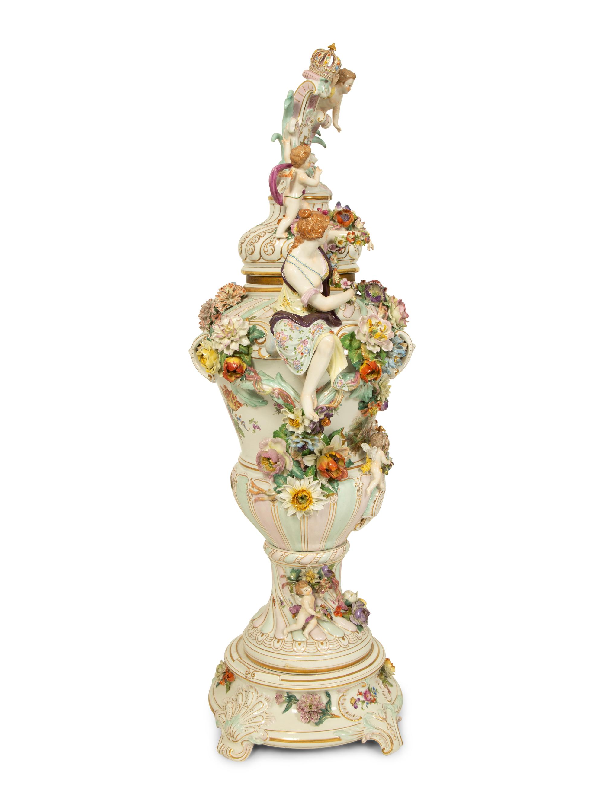 A German Porcleain Covered Vase on Stand — 19TH CENTURY