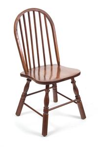 A Hoop Back Windsor Side Chair — 20TH CENTURY
