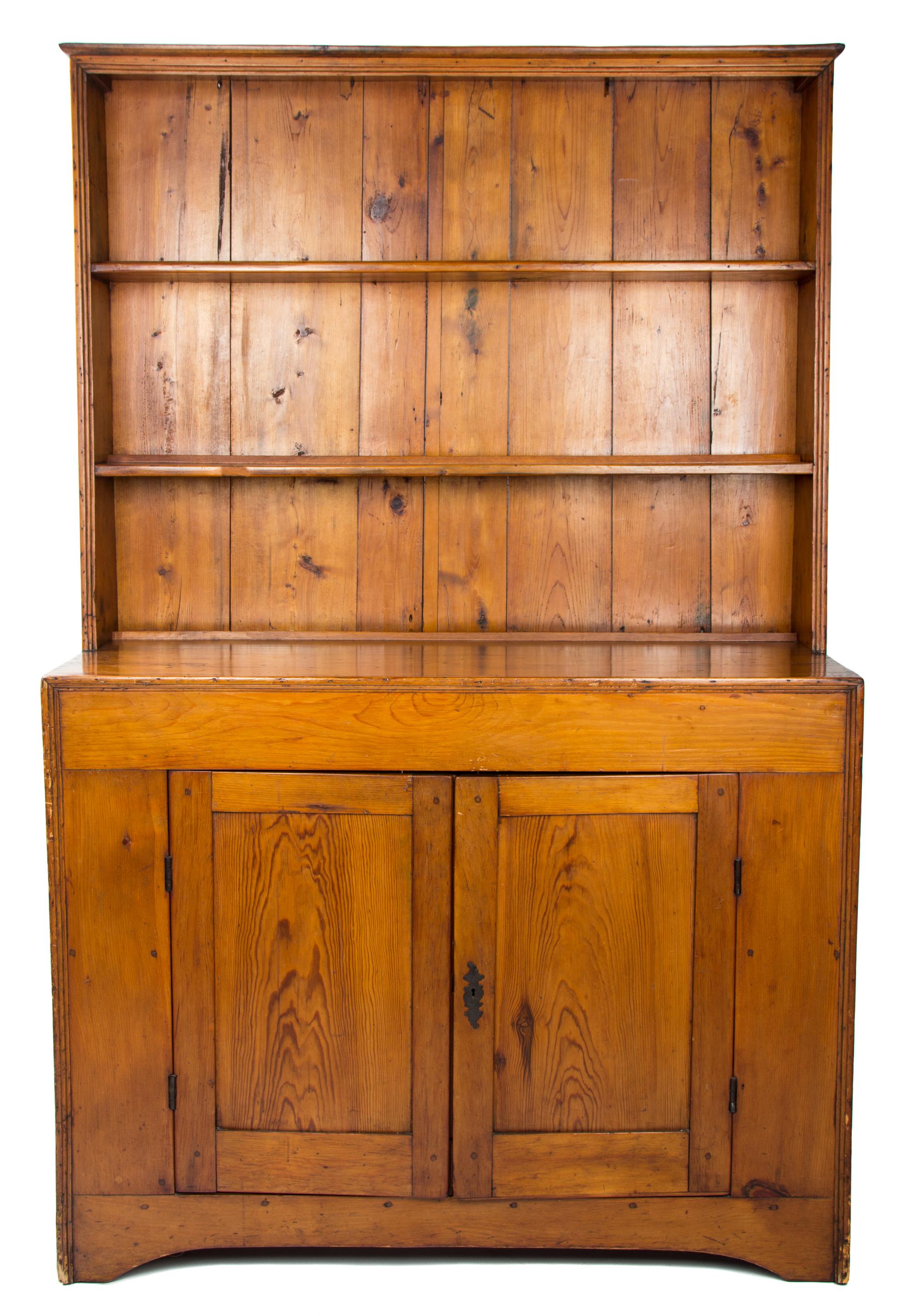 An American Pine Hutch Height 75 x width 47 1/2 x depth 20 inches. — 19TH CENTURY