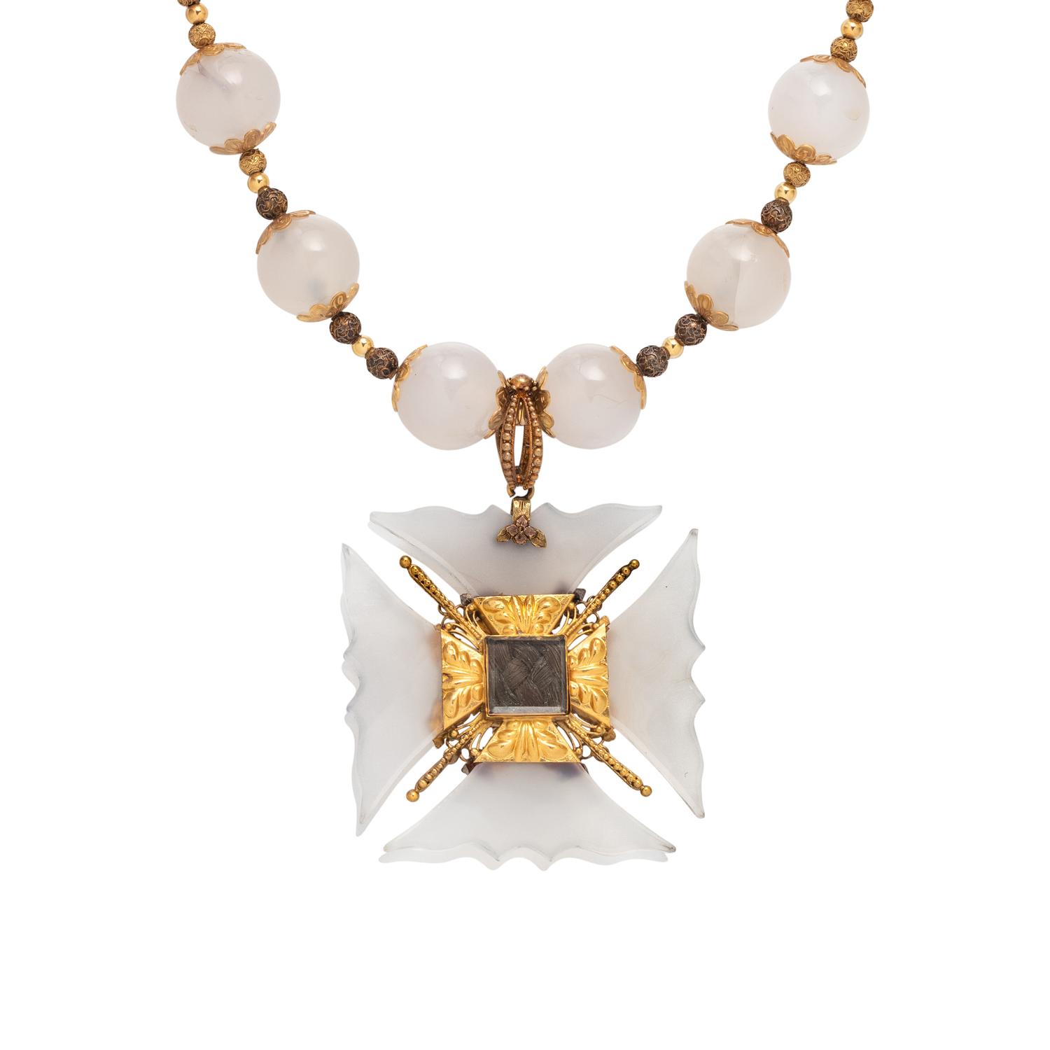 GEORGIAN, YELLOW GOLD AND CHALCEDONY MALTESE CROSS NECKLACE