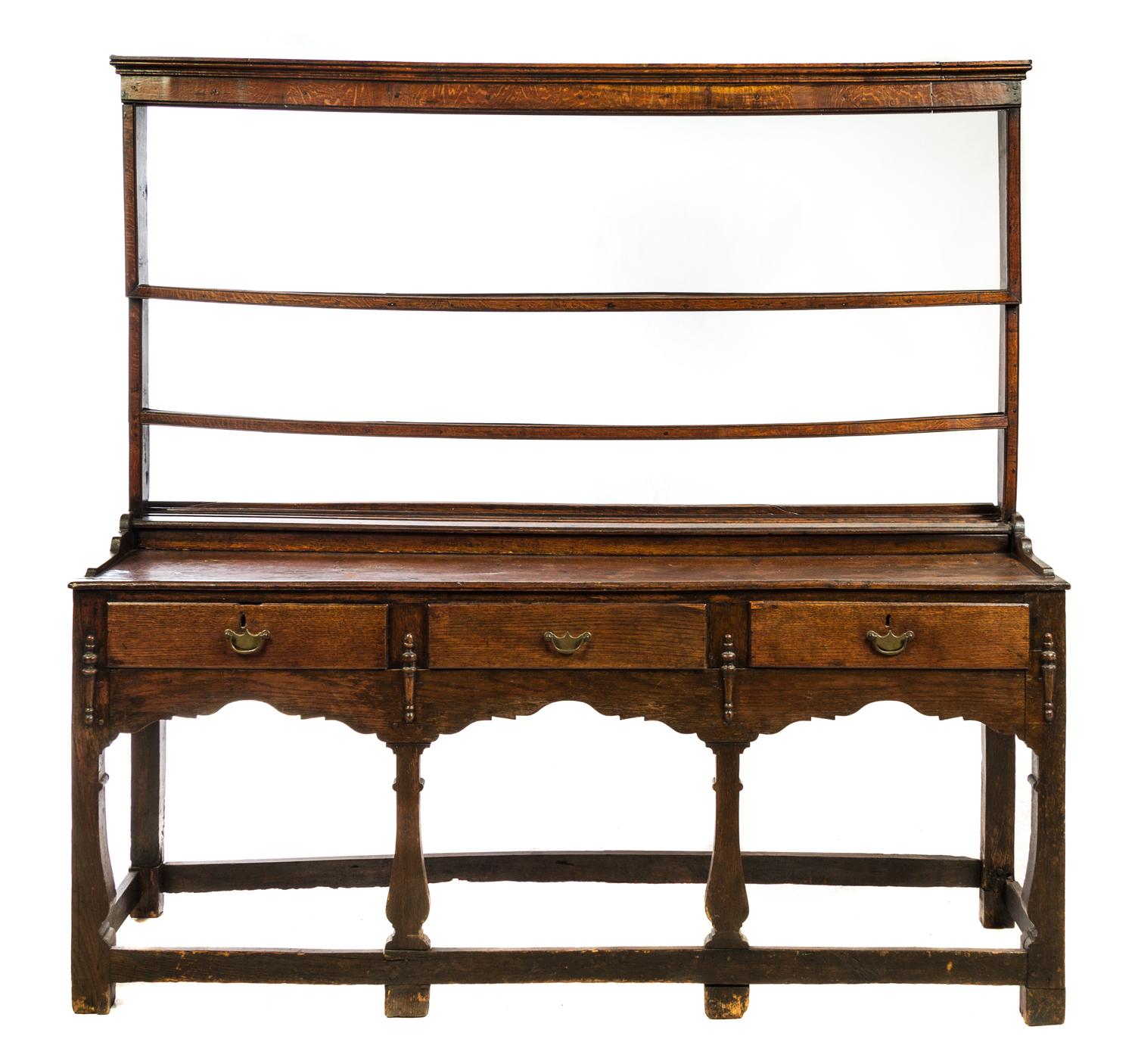 An Oak Welsh Cupboard Height 69 1/4 x width 70 1/2 x depth 18 1/2 inches. — 19TH CENTURY