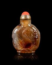 A Carved Agate Snuff Bottle