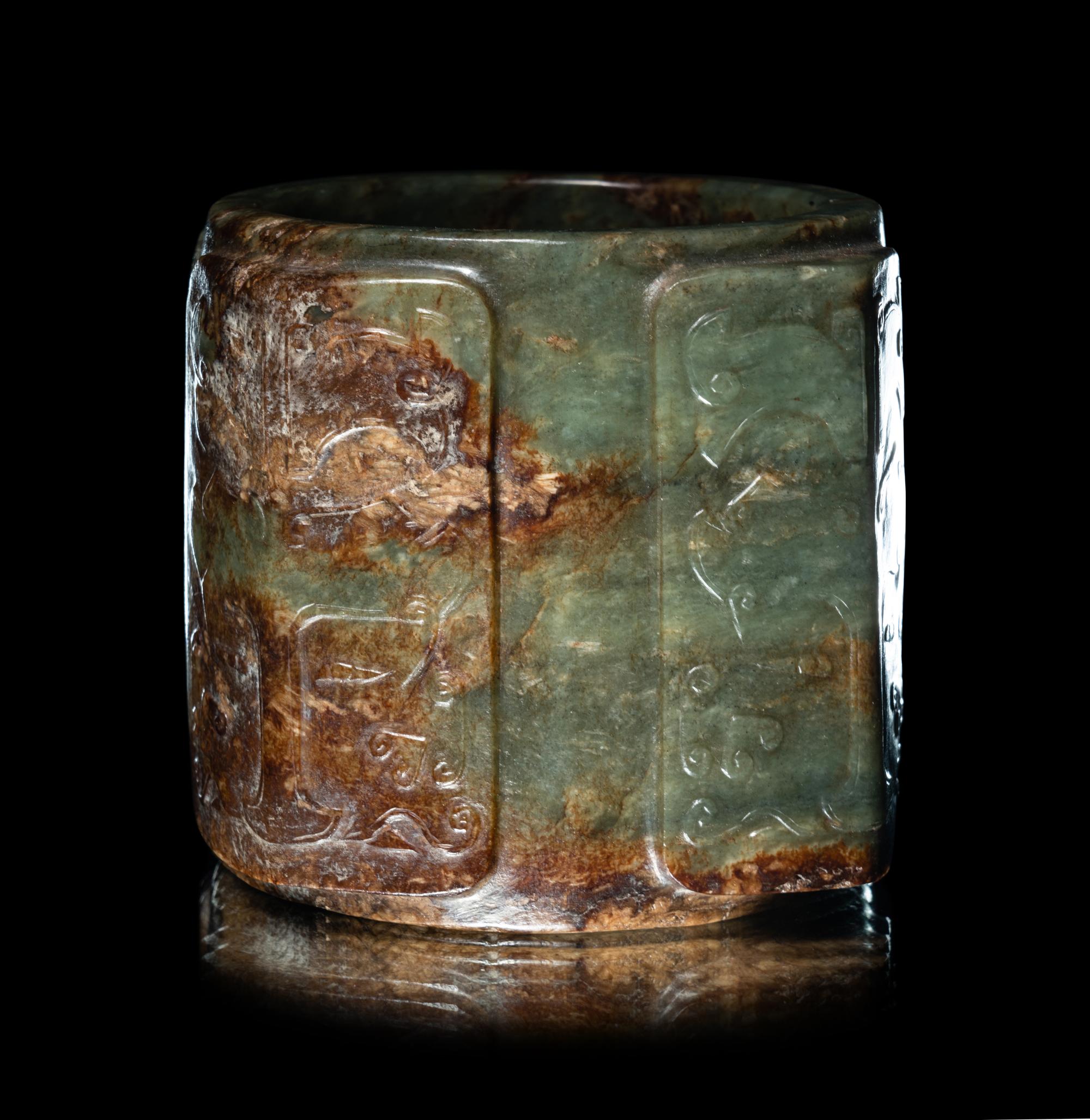 An Archaistic Jade Cong
