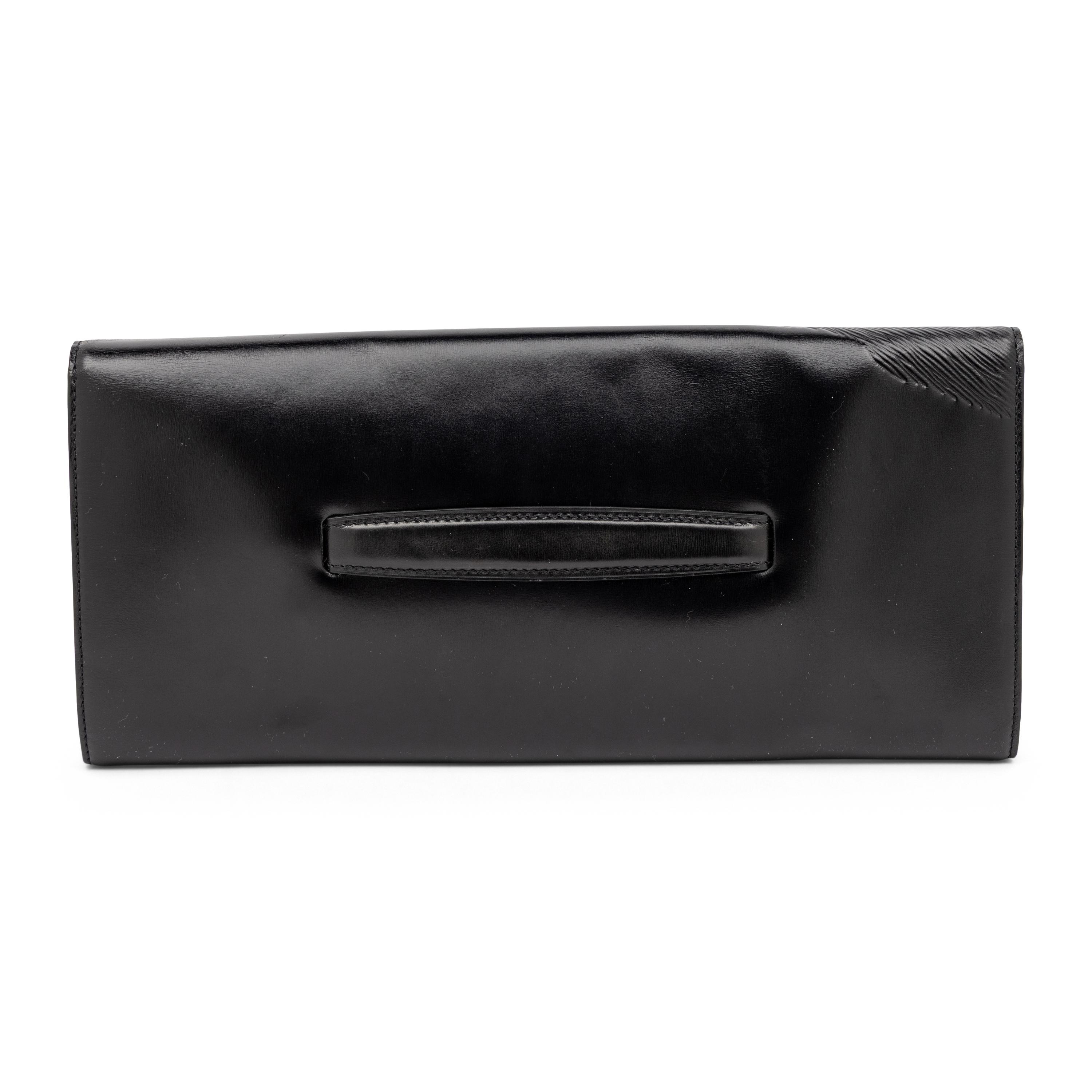 Louis Vuitton, Opera Egee Clutch in Black Epi