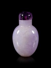 A Lavender Jadeite Snuff Bottle
