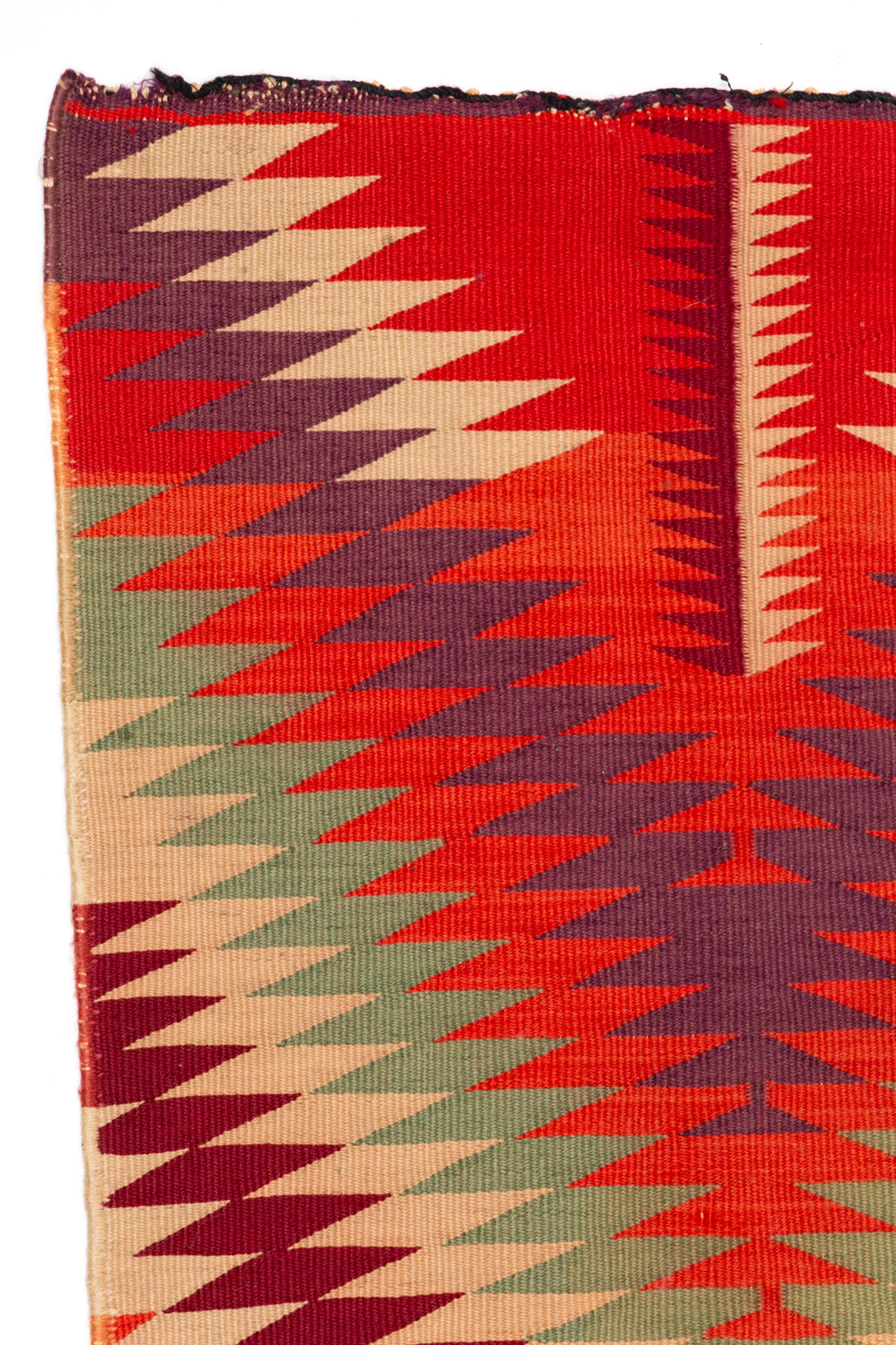 Navajo Germantown Child's Blanket / Rug