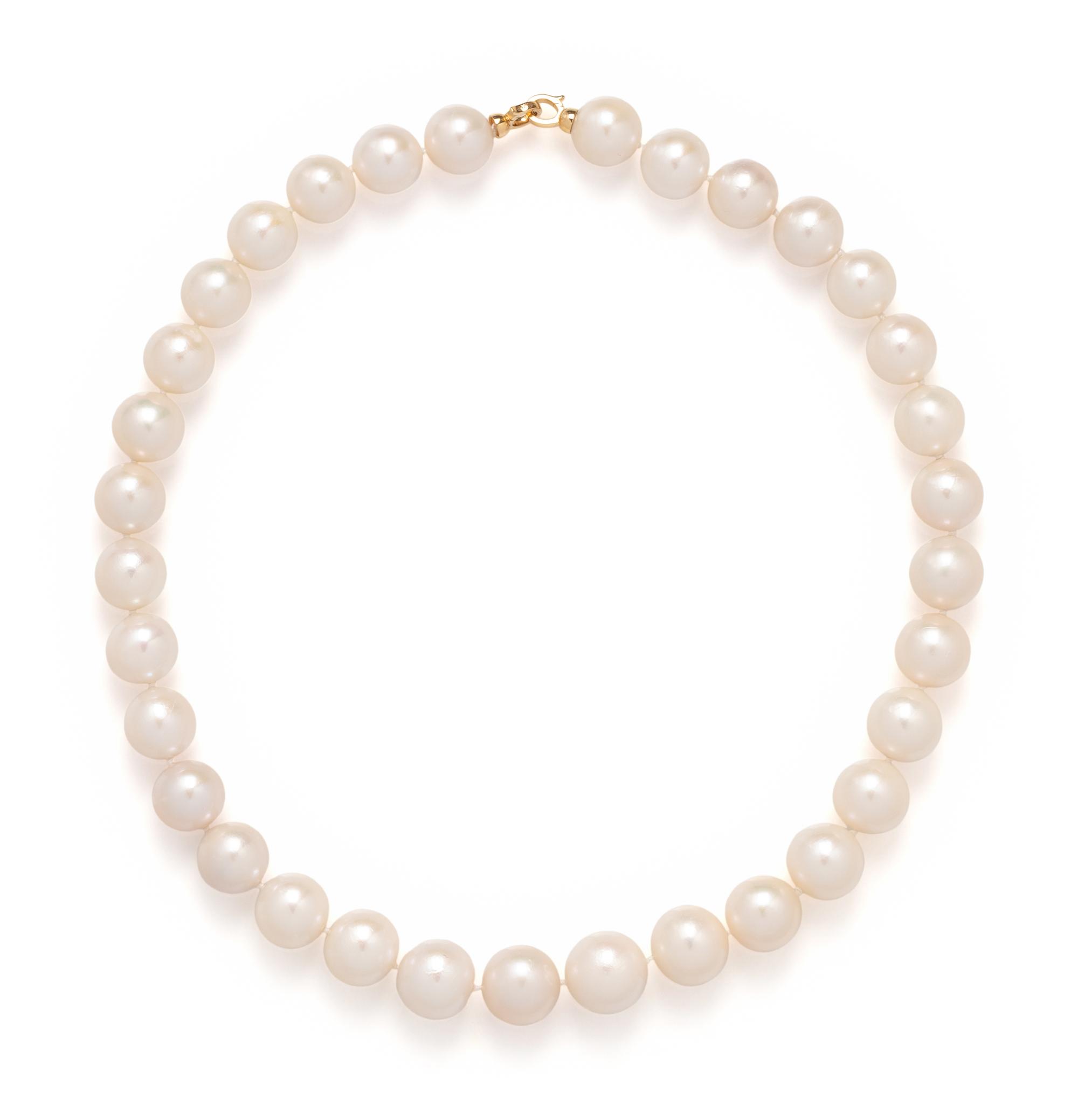 CULTURED SOUTH SEA PEARL NECKLACE
