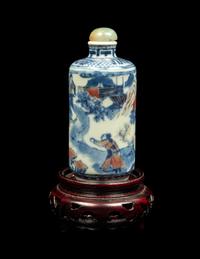 A Chinese Copper Red and Underglaze Blue Porcelain Snuff Bottle