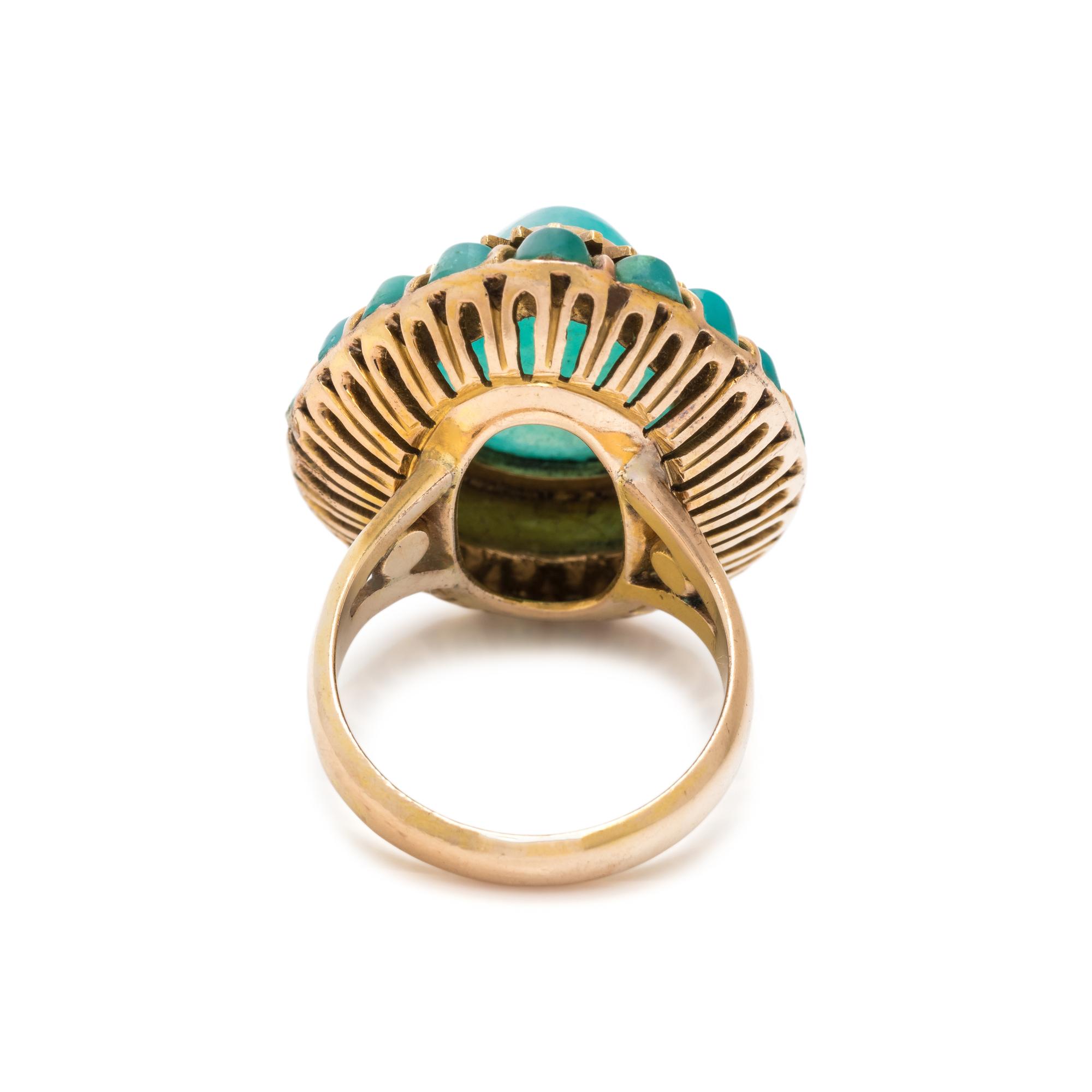 YELLOW GOLD AND CHALCEDONY RING