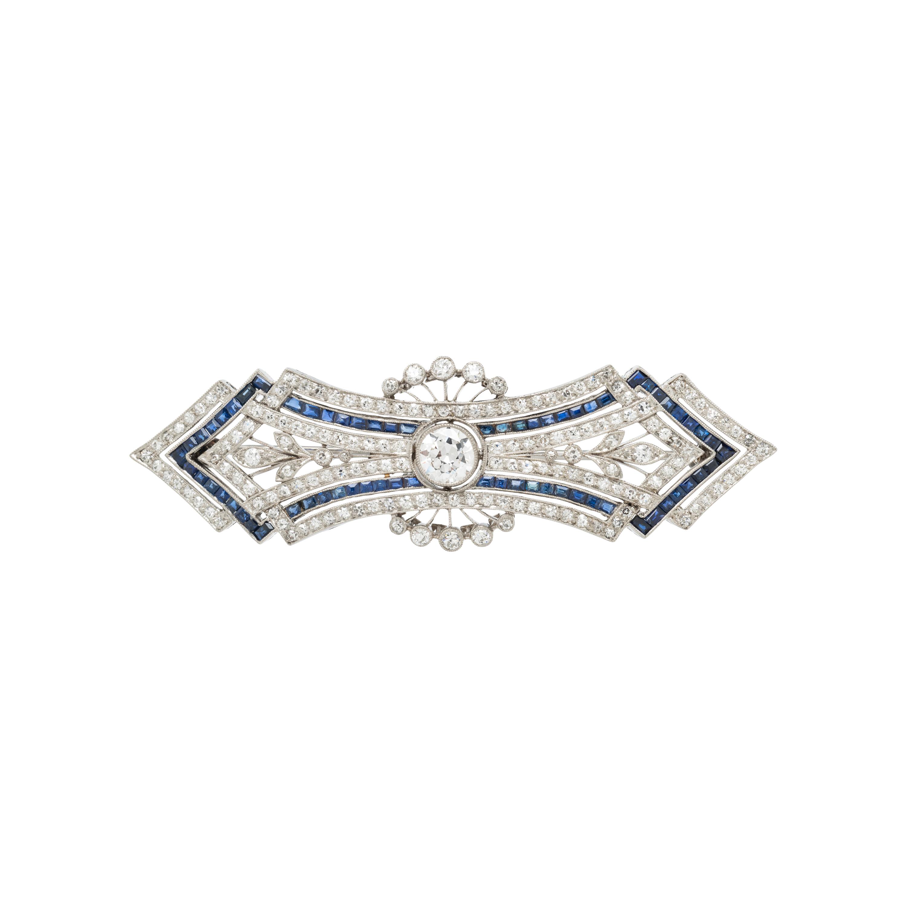 ART DECO, DIAMOND, SAPPHIRE, AND PLATINUM BROOCH
