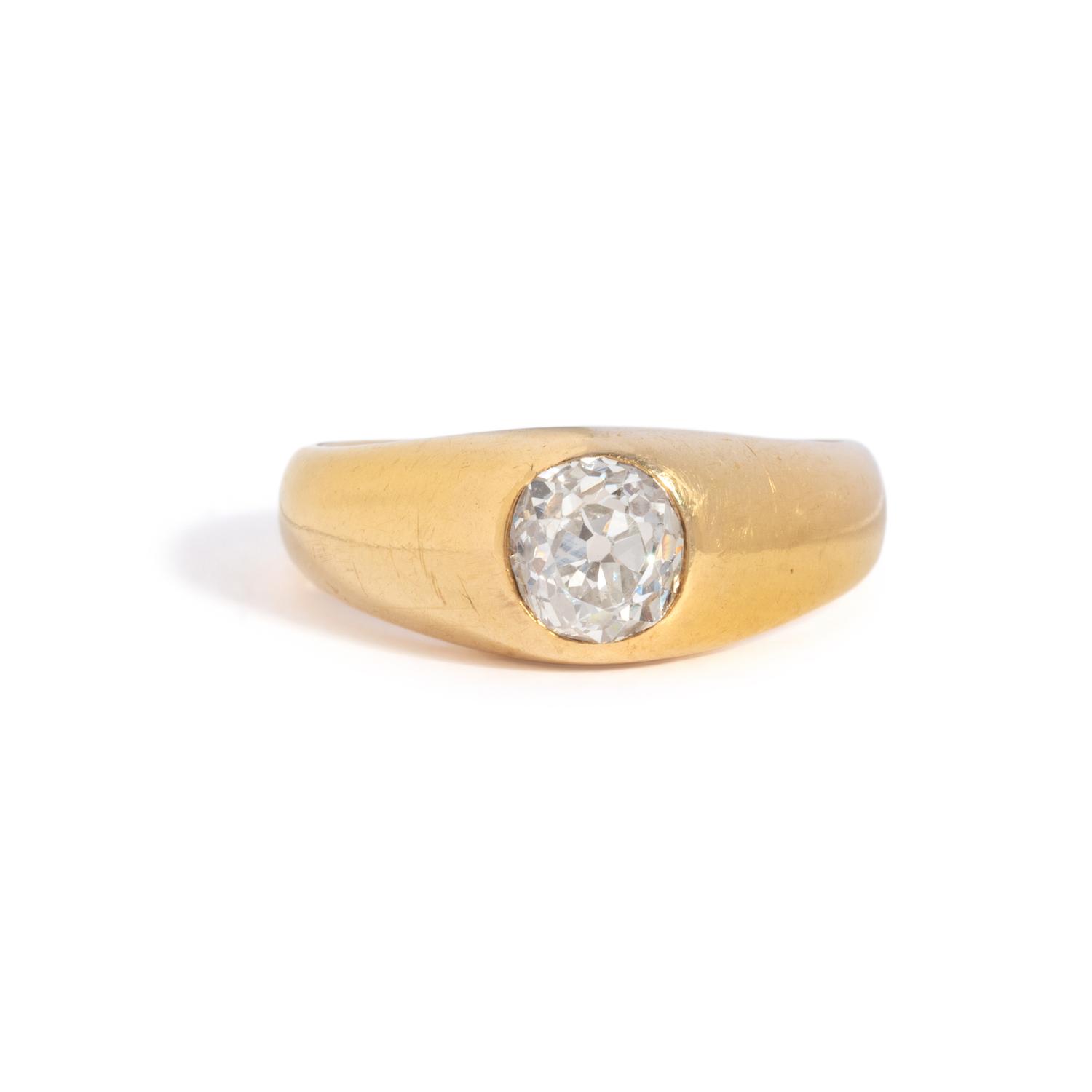 DIAMOND RING