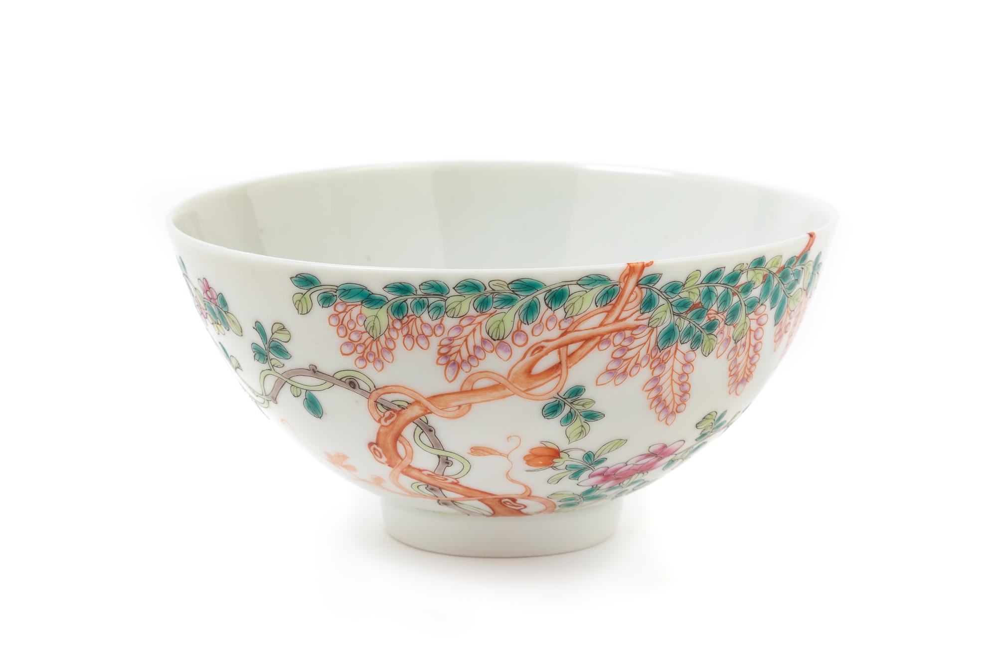 A Famille Rose Porcelain Bowl