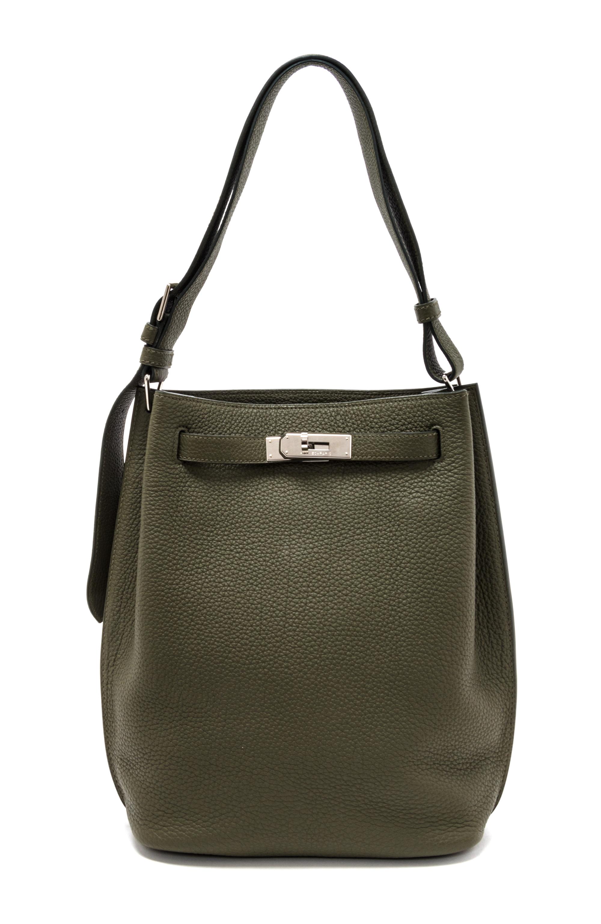 An Hermes Vert Veronese Togo 22cm So-Kelly Handbag, 9" x 11" x 4.5".