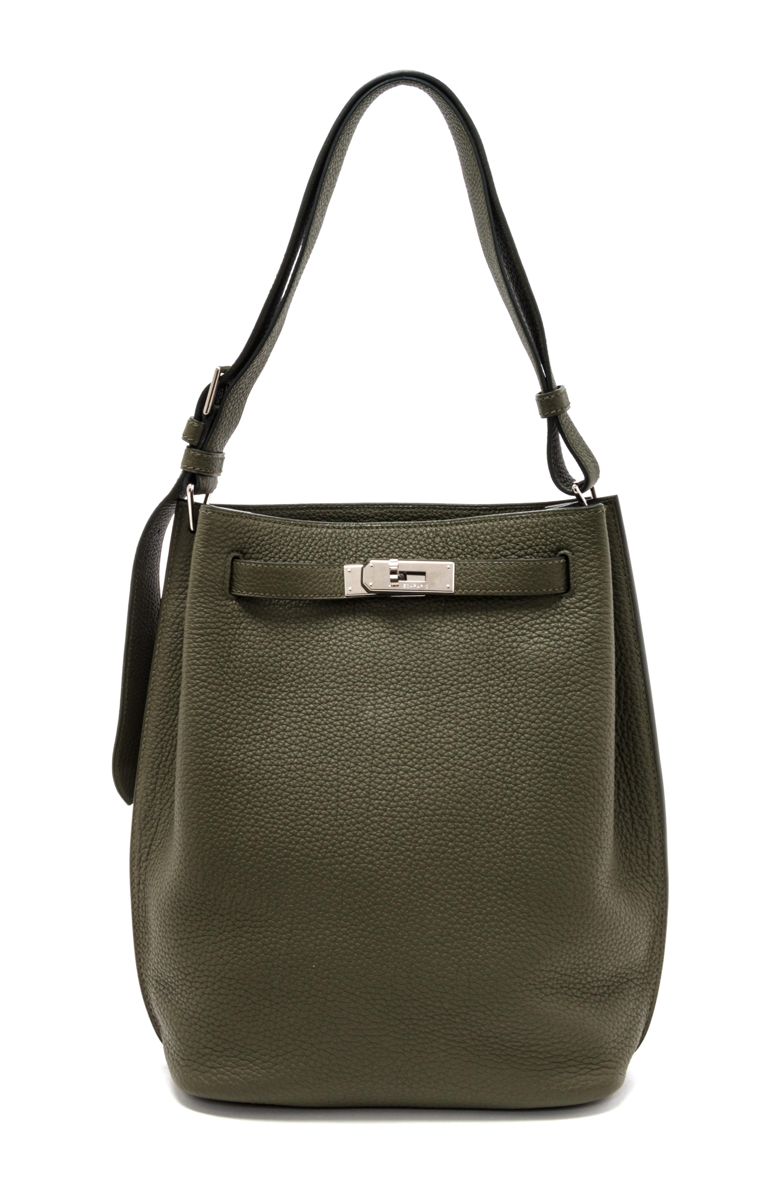 An Hermes Vert Veronese Togo 22cm So-Kelly Handbag, 9" x 11" x 4.5".