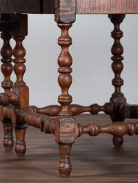 A William and Mary Figured Maple Drop Leaf Dining Table