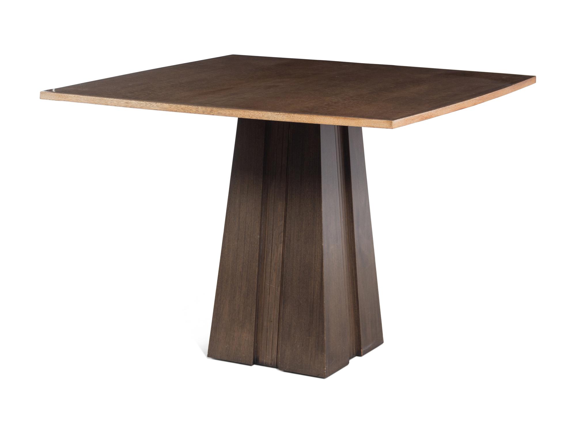 Pedestal Table