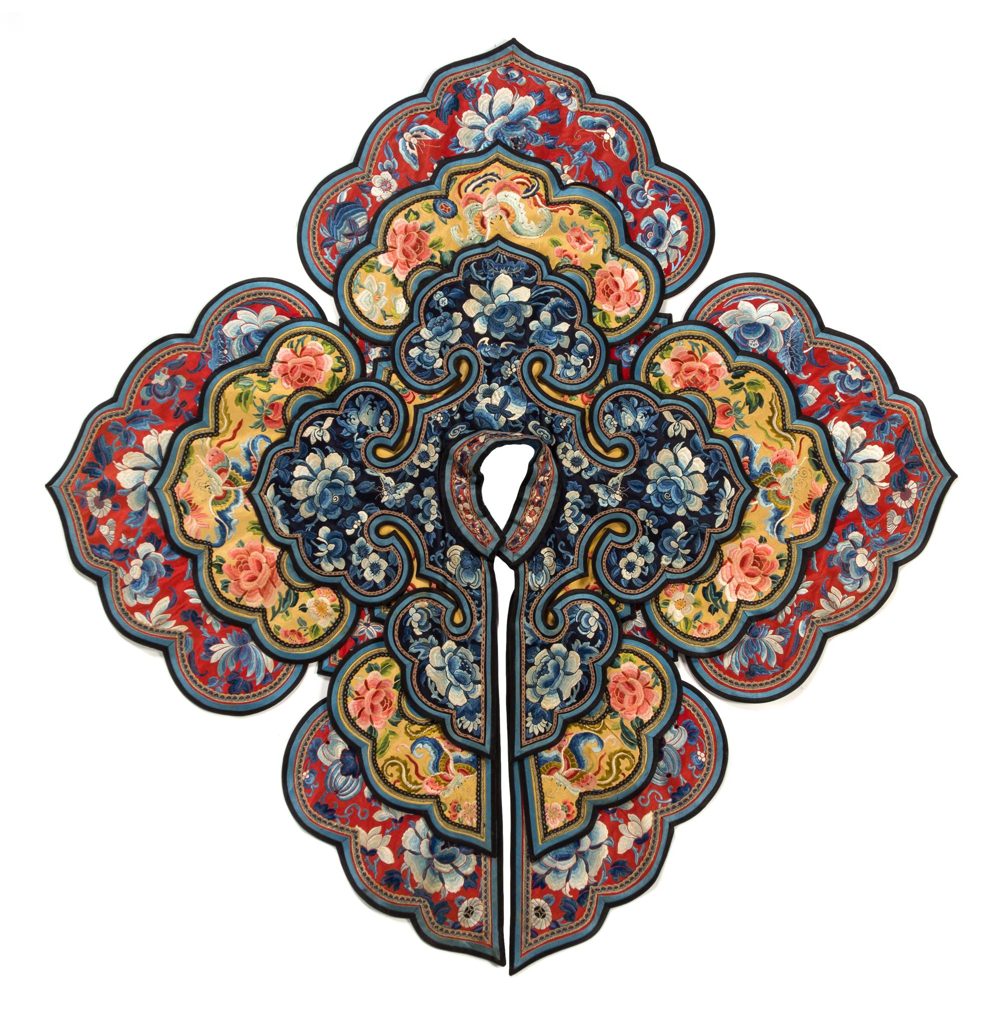 An Embroidered Silk Cloud Collar 19TH CENTURY Width overall 45 inches. — 19TH CENTURY