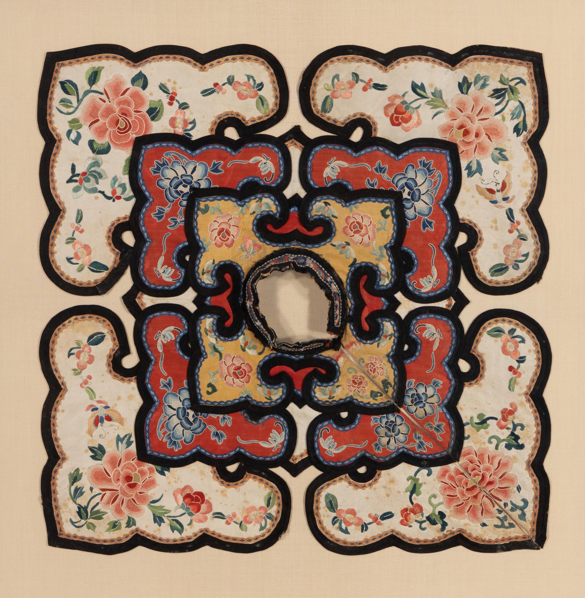 Three Chinese Embroidered Silk Lady's Collars, Yunjian, 19th Century — 晚清 雲肩三種