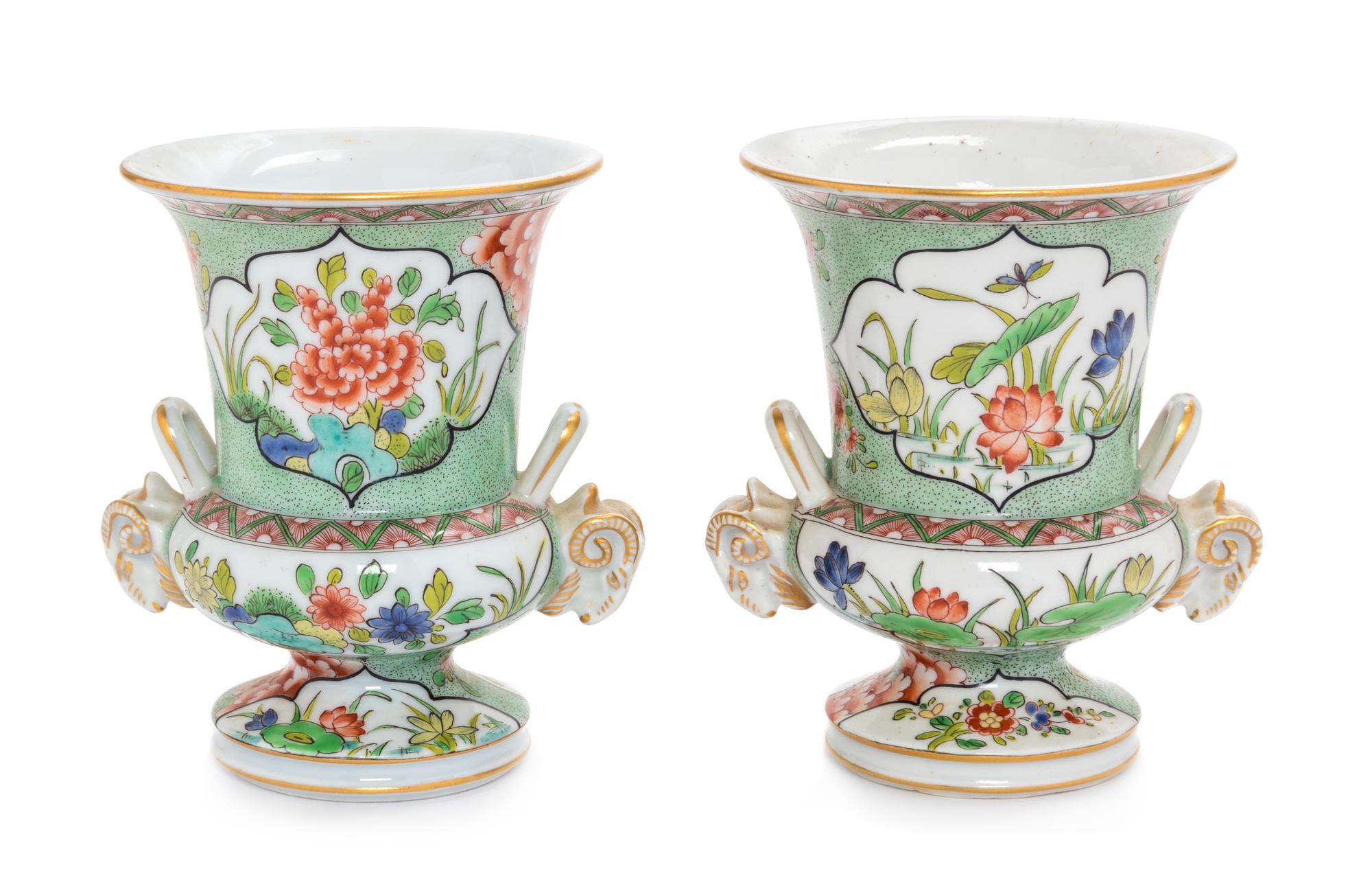A Pair of Chinese Export Famille Verte Campana-Shaped Porcelain Vases