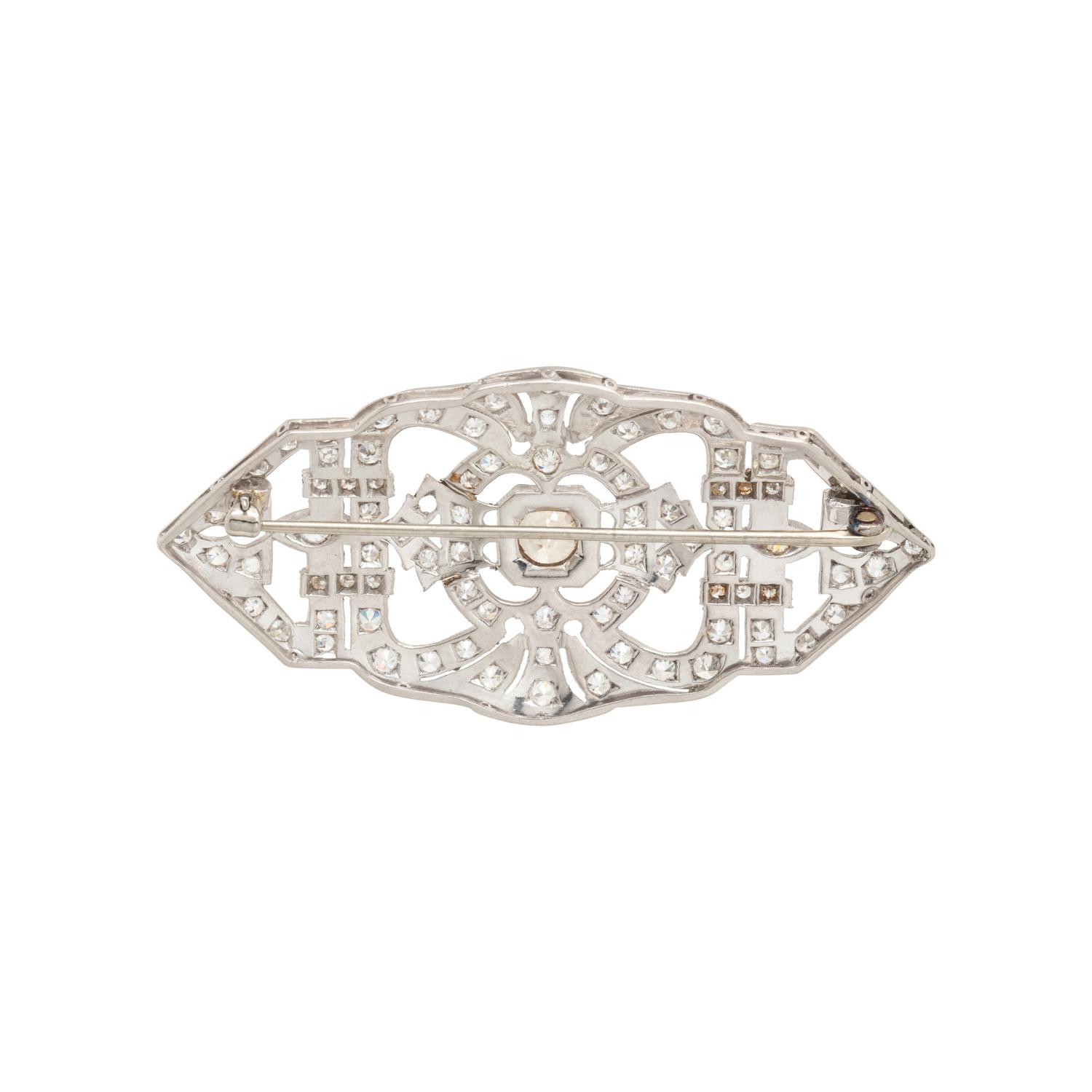 ART DECO, DIAMOND BROOCH