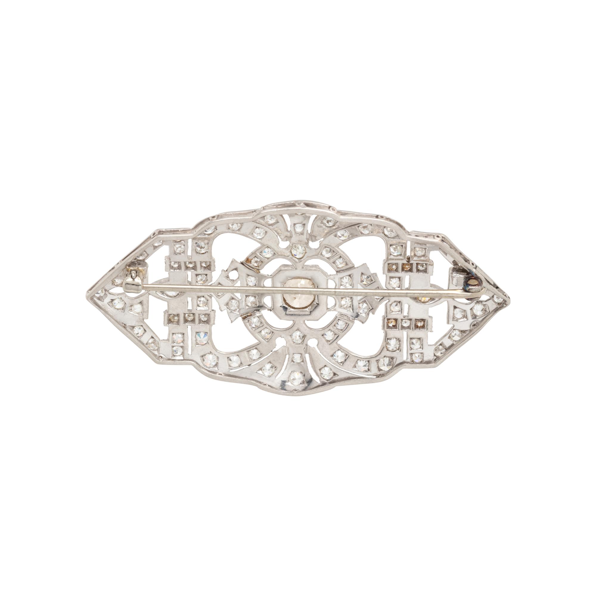ART DECO, DIAMOND BROOCH