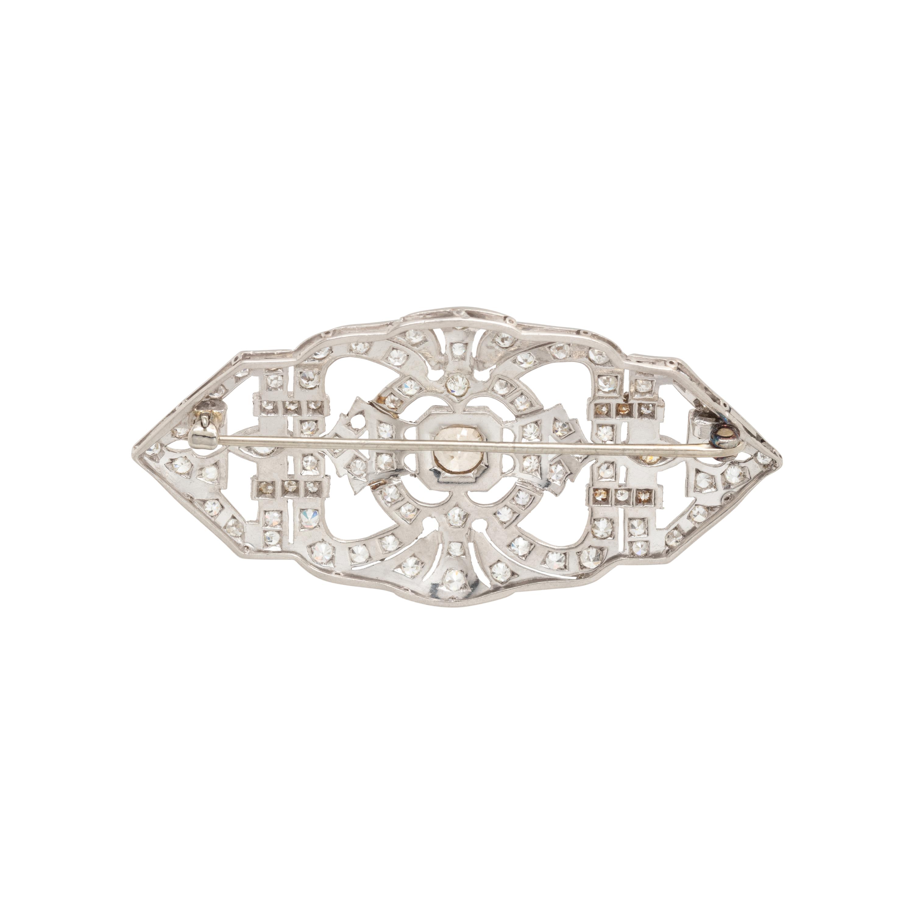 ART DECO, DIAMOND BROOCH