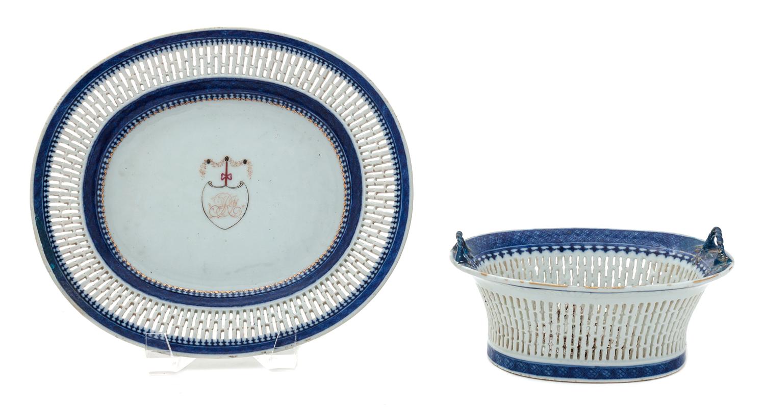 An English Lowestoft Porcelain Reticulated Basket with Undertray Length of tray 9 3/8 inches. — 19TH CENTURY