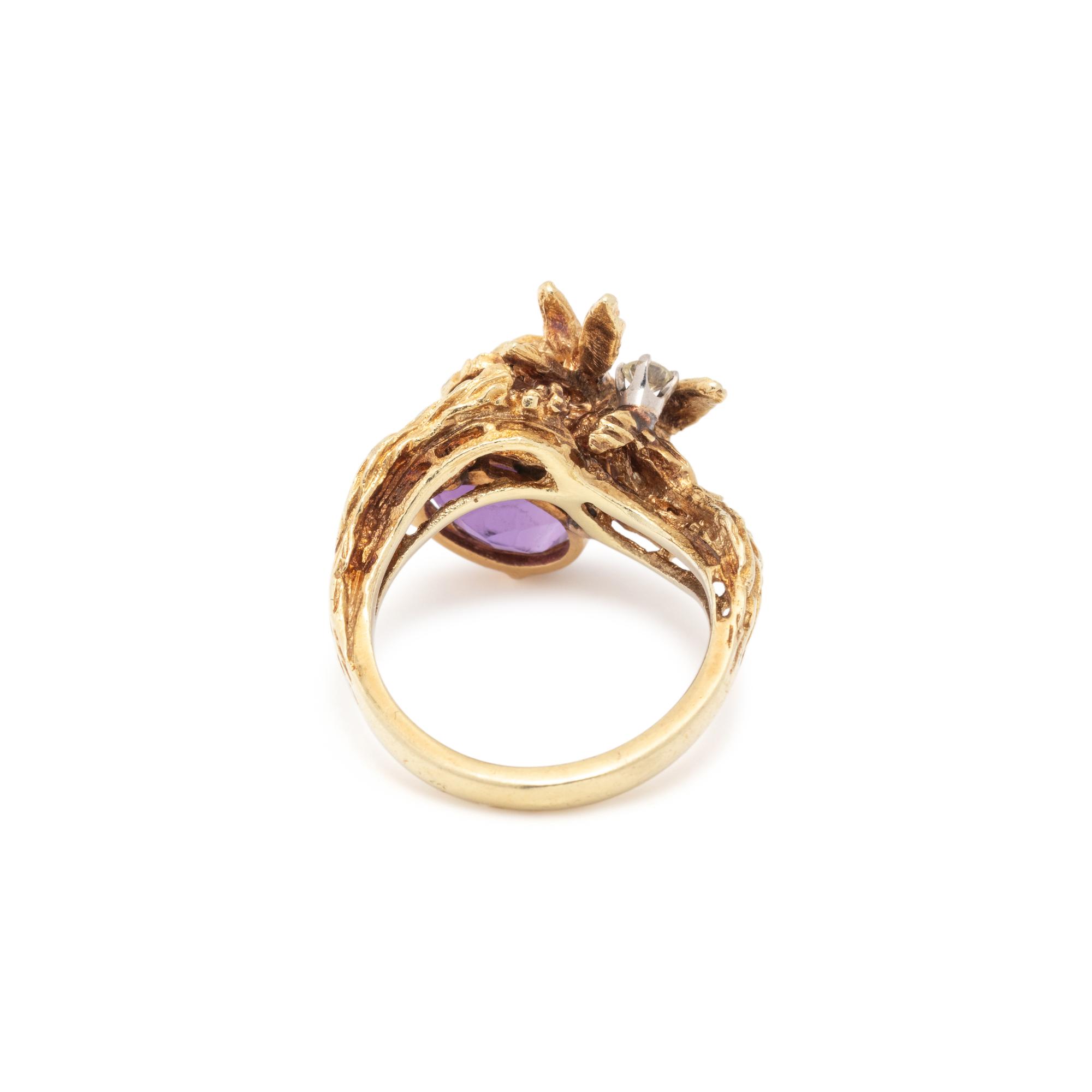 YELLOW GOLD, AMETHYST AND DIAMOND RING