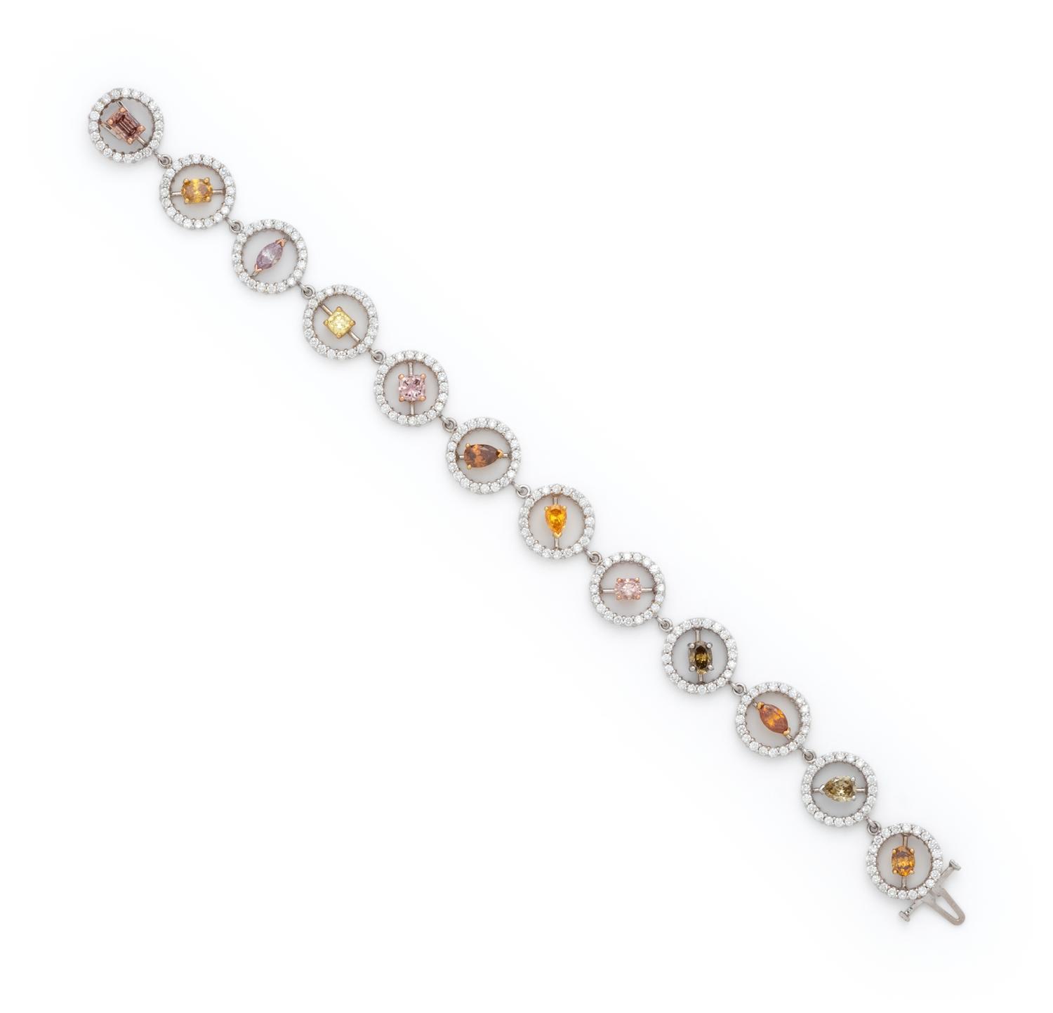 WHITE GOLD, COLORED DIAMOND AND DIAMOND BRACELET