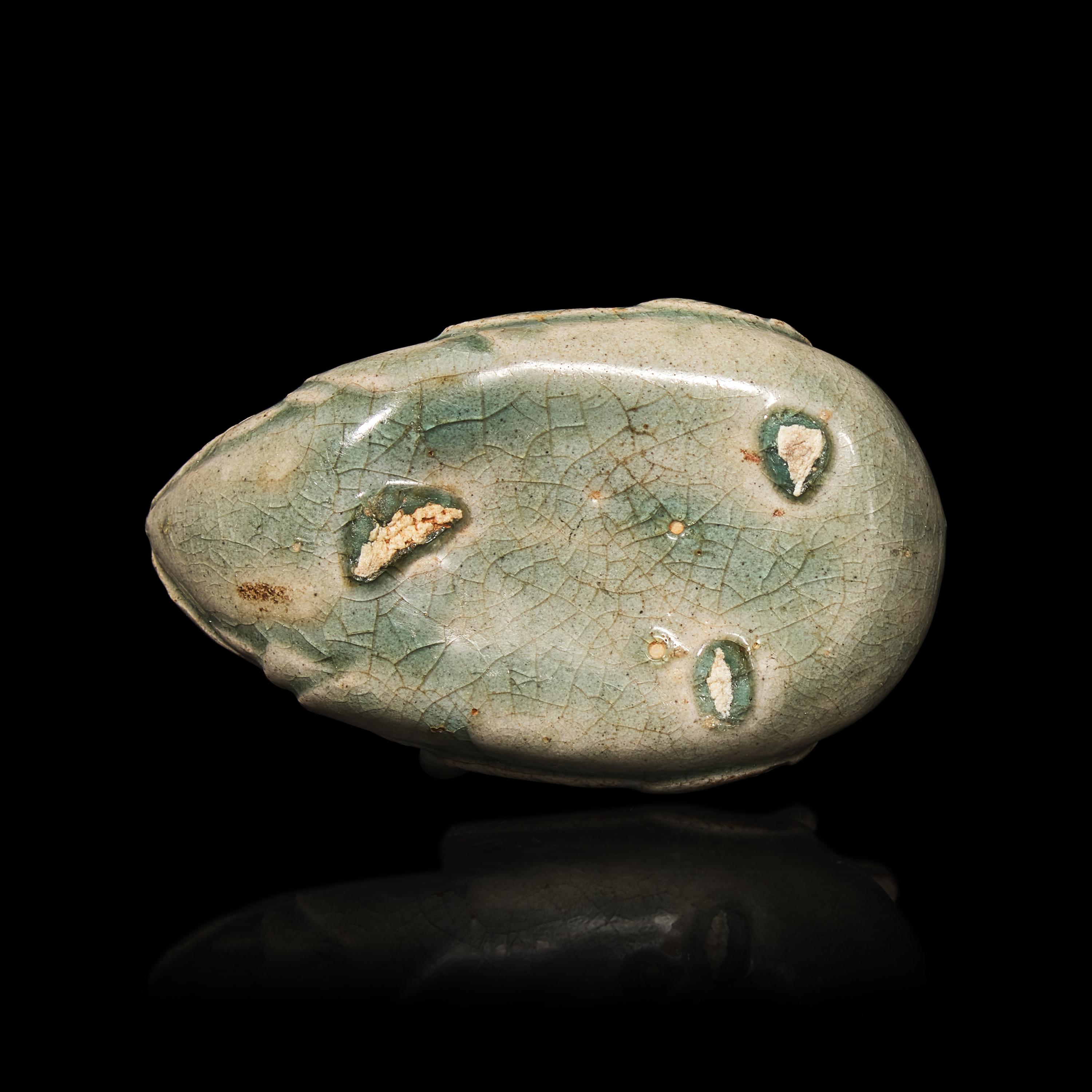 A Korean Celadon Glazed Porcelain Duck-Form Water Dropper 青釉鴨形硯滴