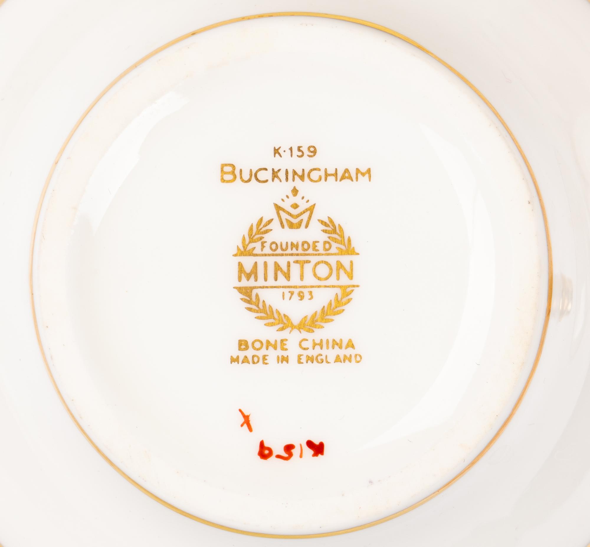 A Minton Buckingham Porcelain Dinner Service