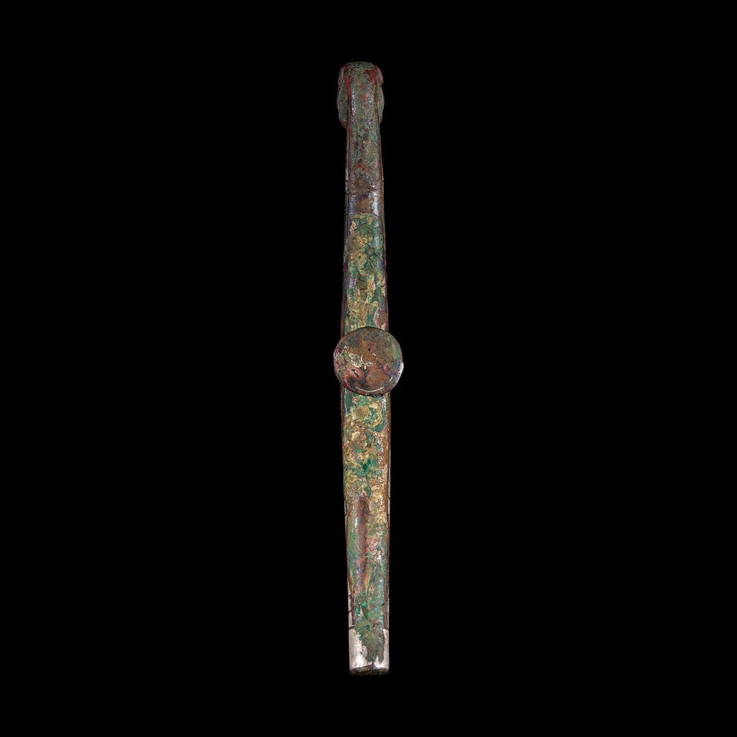 Two Chinese Silver Inlaid Bronze 'Tiger' Belt Hooks, Warring States Period-Qin Dynasty 戰國-秦 虎首錯金銀帶 鉤 兩件