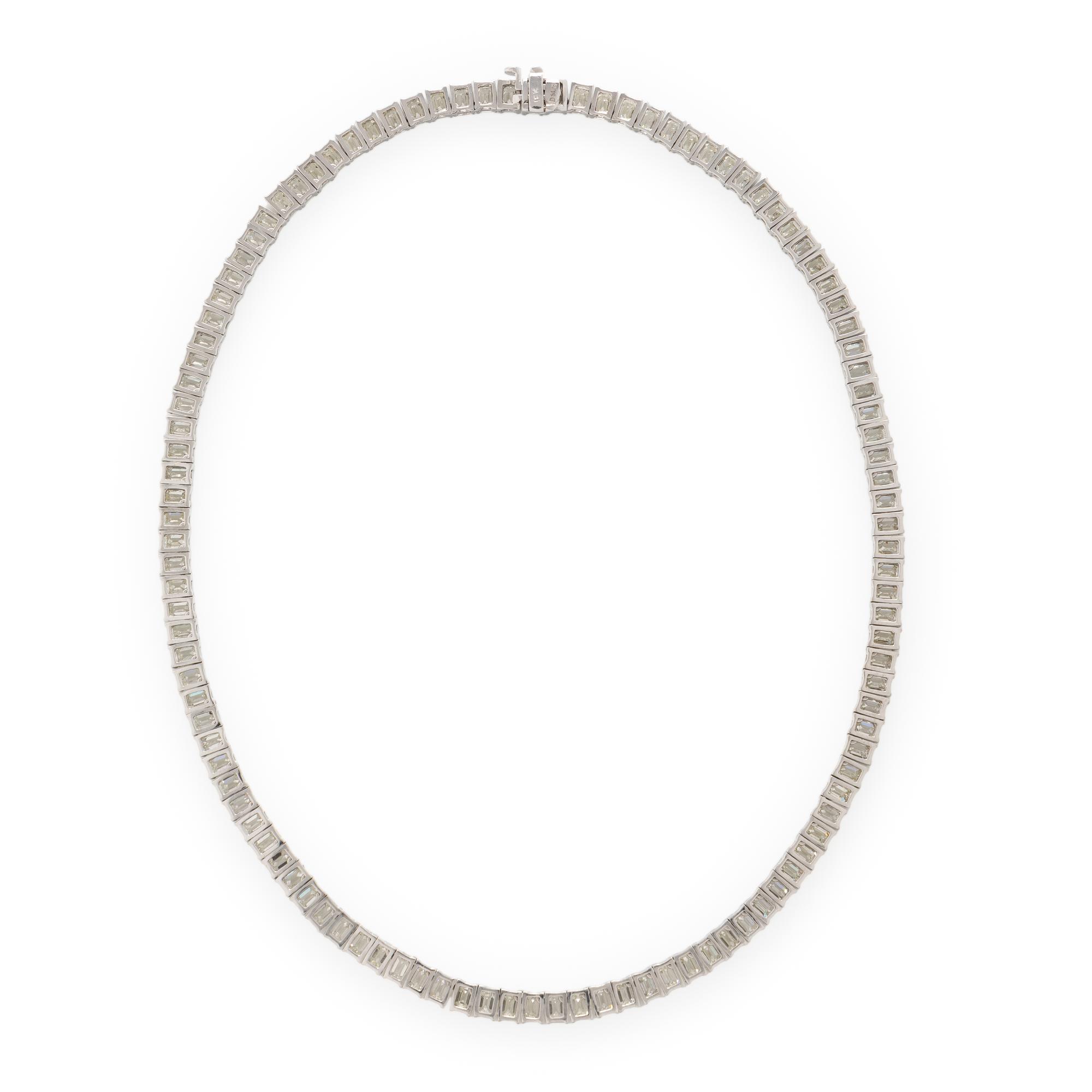 DIAMOND AND WHITE GOLD LINE NECKLACE