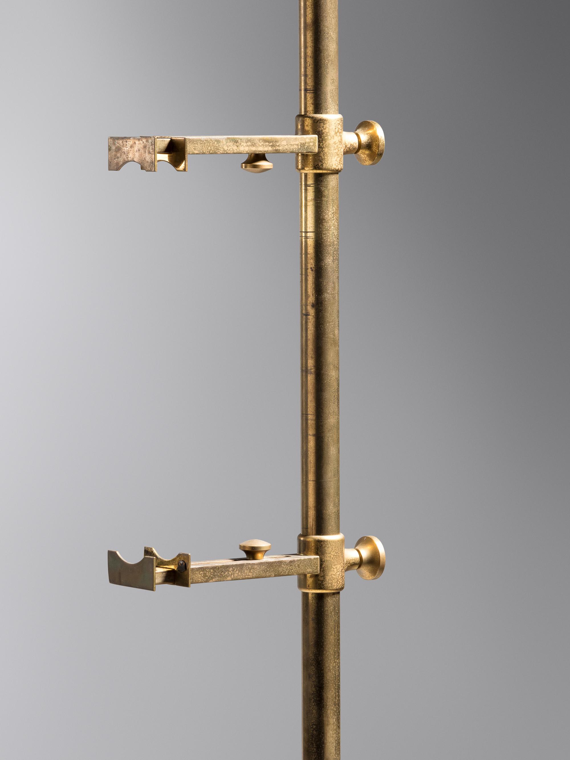 Easel Lamp