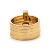 YELLOW GOLD AND ENAMEL RING