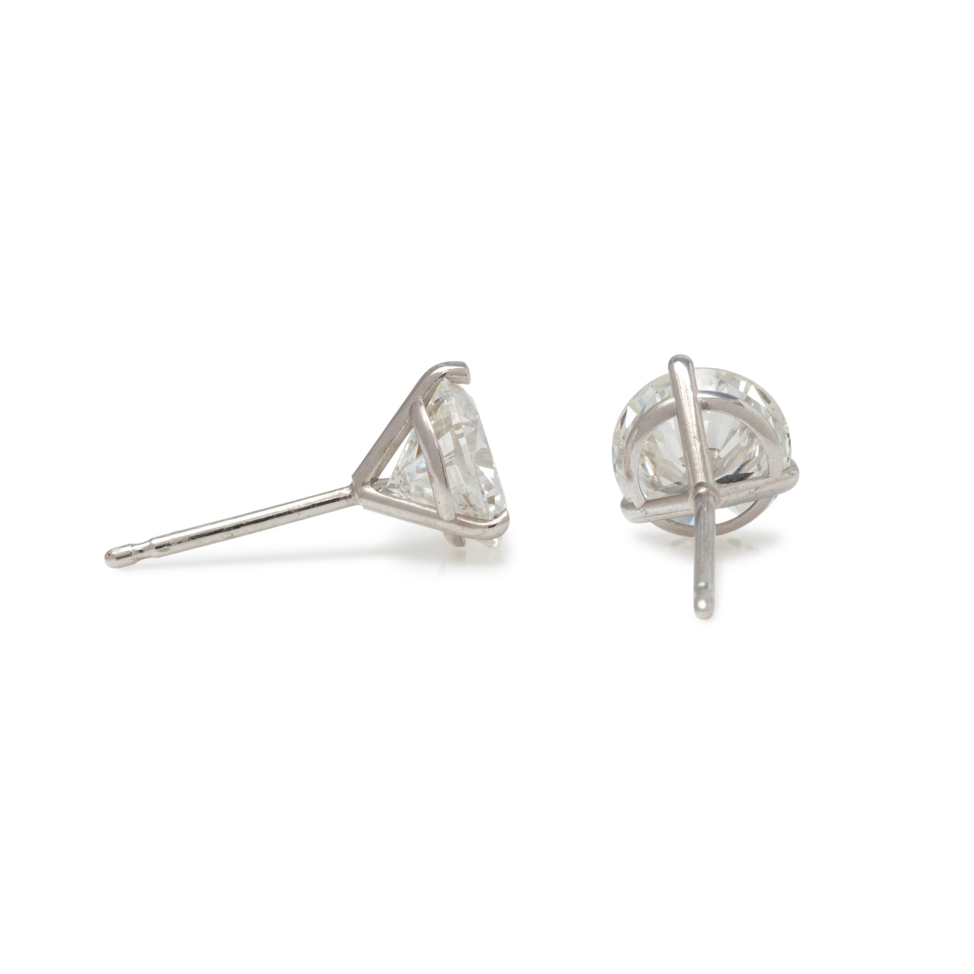 DIAMOND STUD EARRINGS